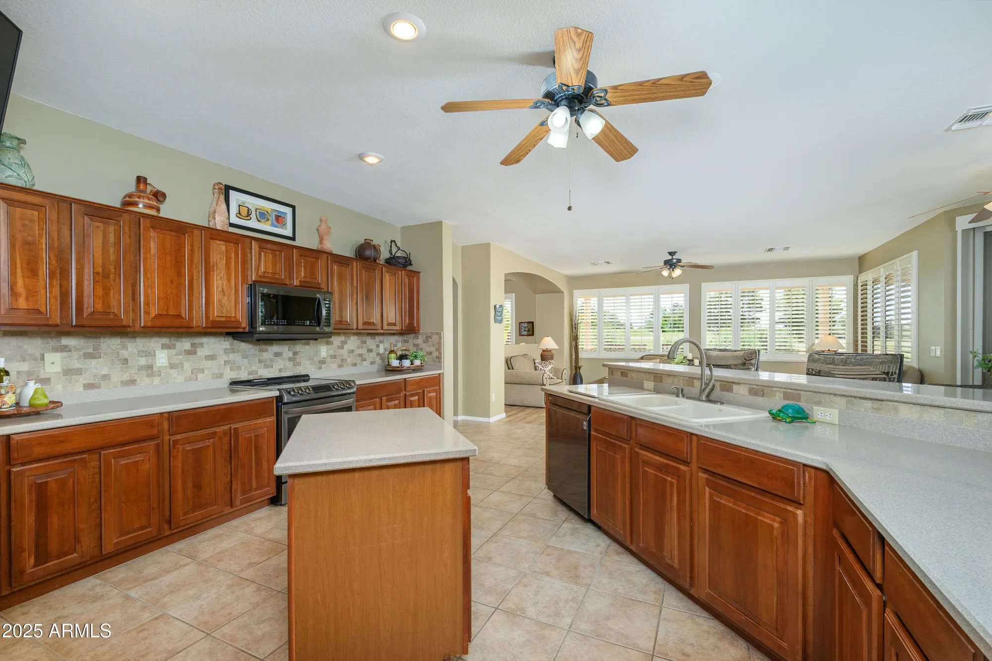 Property Slideshow image 14 of 47 | 17637 n goldwater dr, Surprise, AZ, 85374