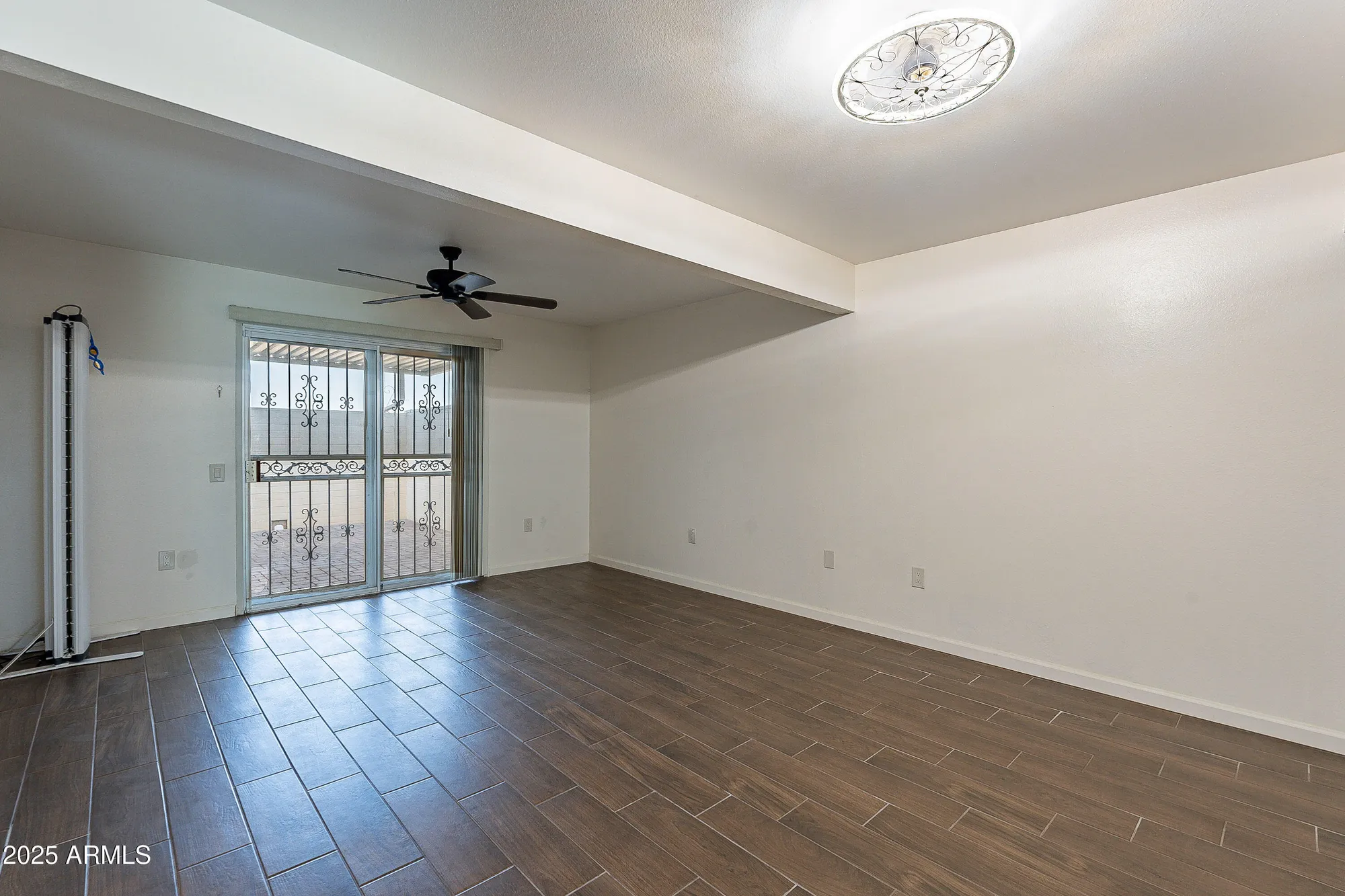 Property Slideshow image 11 of 22 | 14226 n newcastle dr, Sun City, AZ, 85351