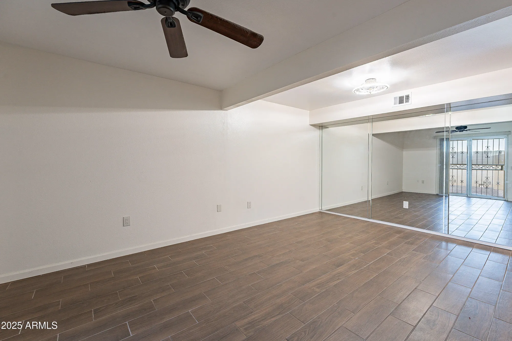 Property Slideshow image 12 of 22 | 14226 n newcastle dr, Sun City, AZ, 85351