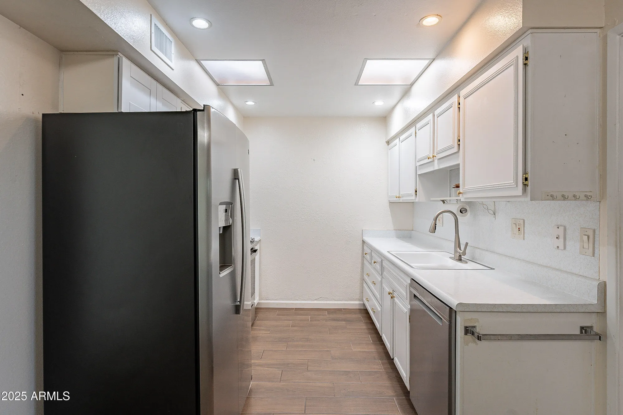 Property Slideshow image 8 of 22 | 14226 n newcastle dr, Sun City, AZ, 85351