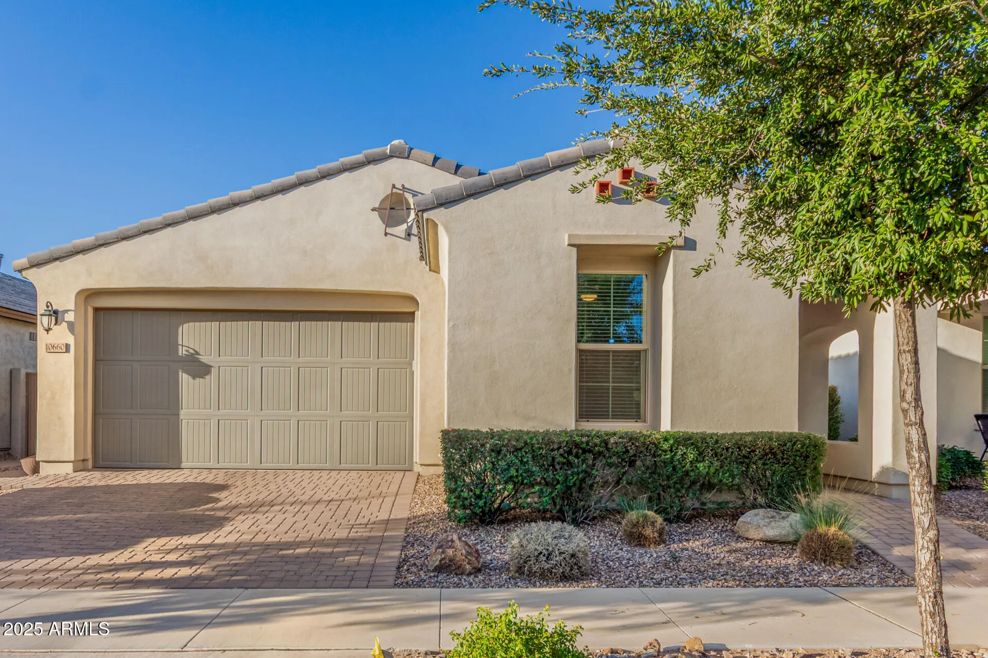 Property Slideshow image 5 of 32 | 10660 e twister ave, Mesa, AZ, 85212