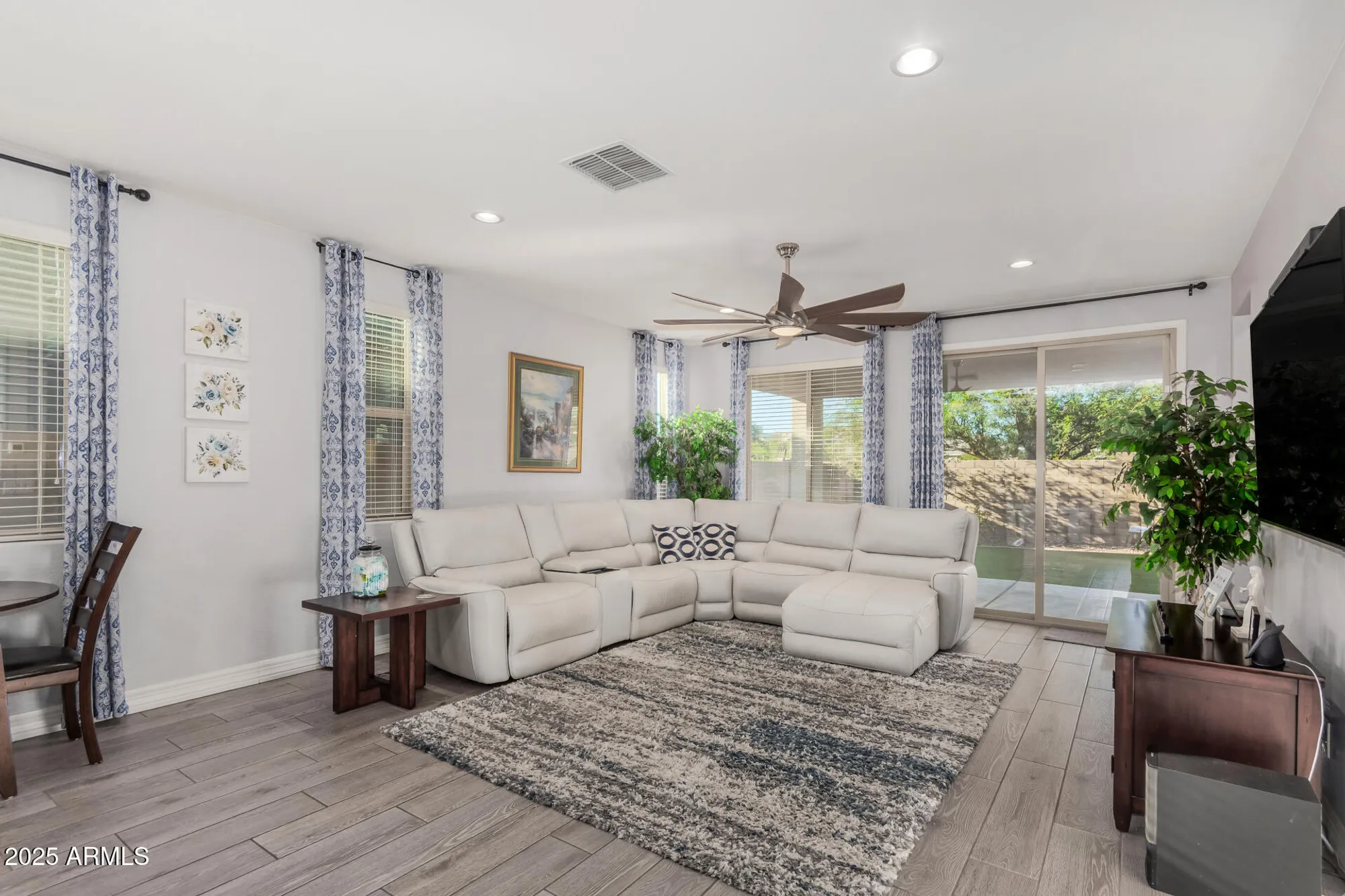 Property Slideshow image 14 of 32 | 10660 e twister ave, Mesa, AZ, 85212