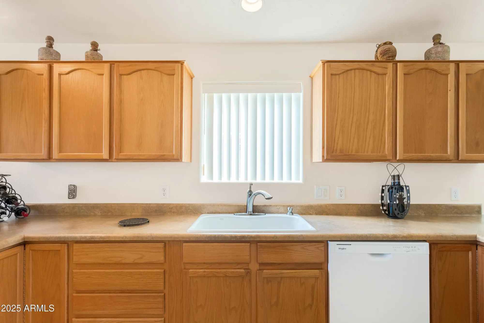 Property Slideshow image 10 of 40 | 497 s clubhouse ln, Sierra Vista, AZ, 85635