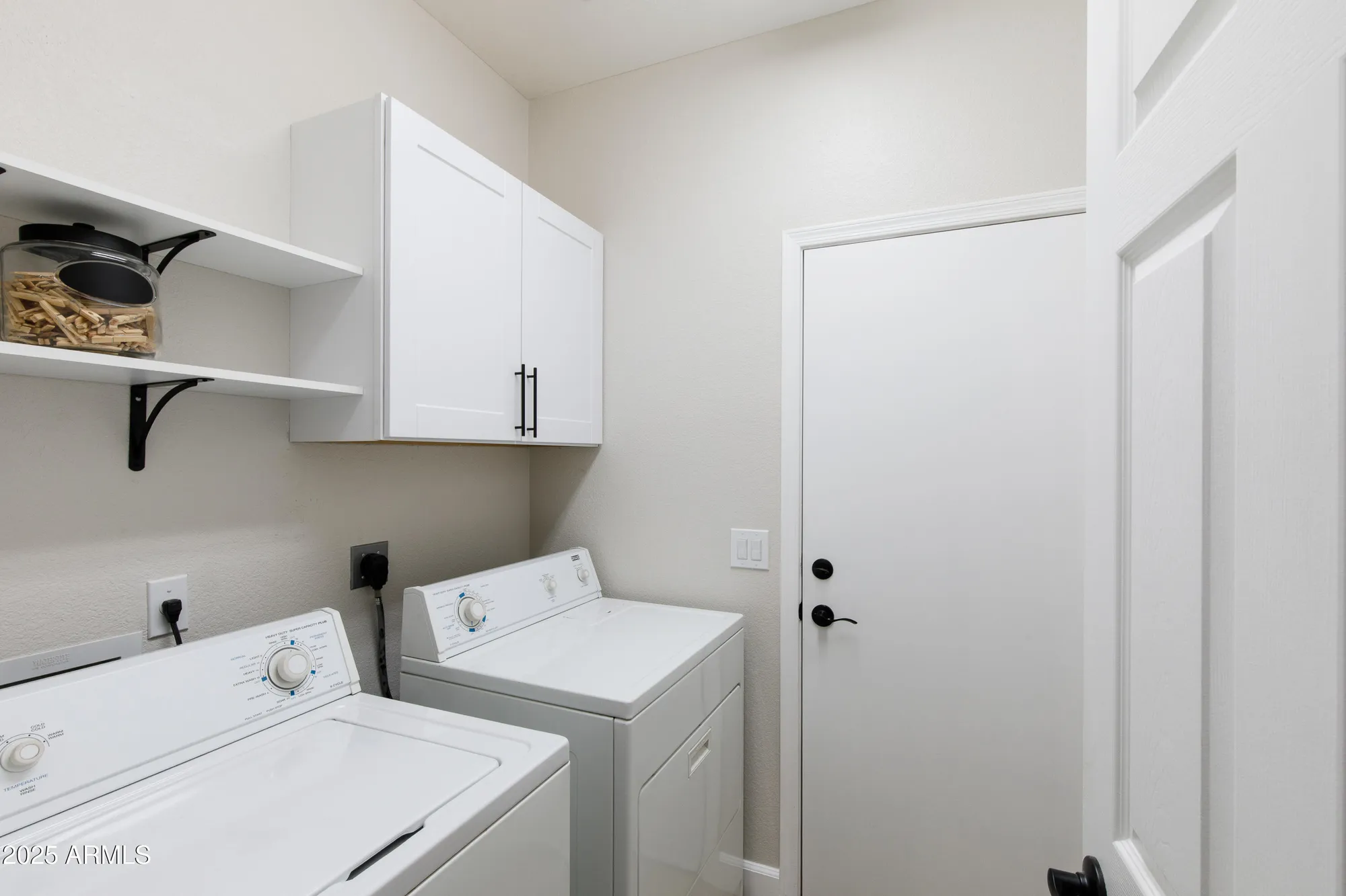 Property Slideshow image 13 of 15 | 9032 w sierra pinta dr, Peoria, AZ, 85382