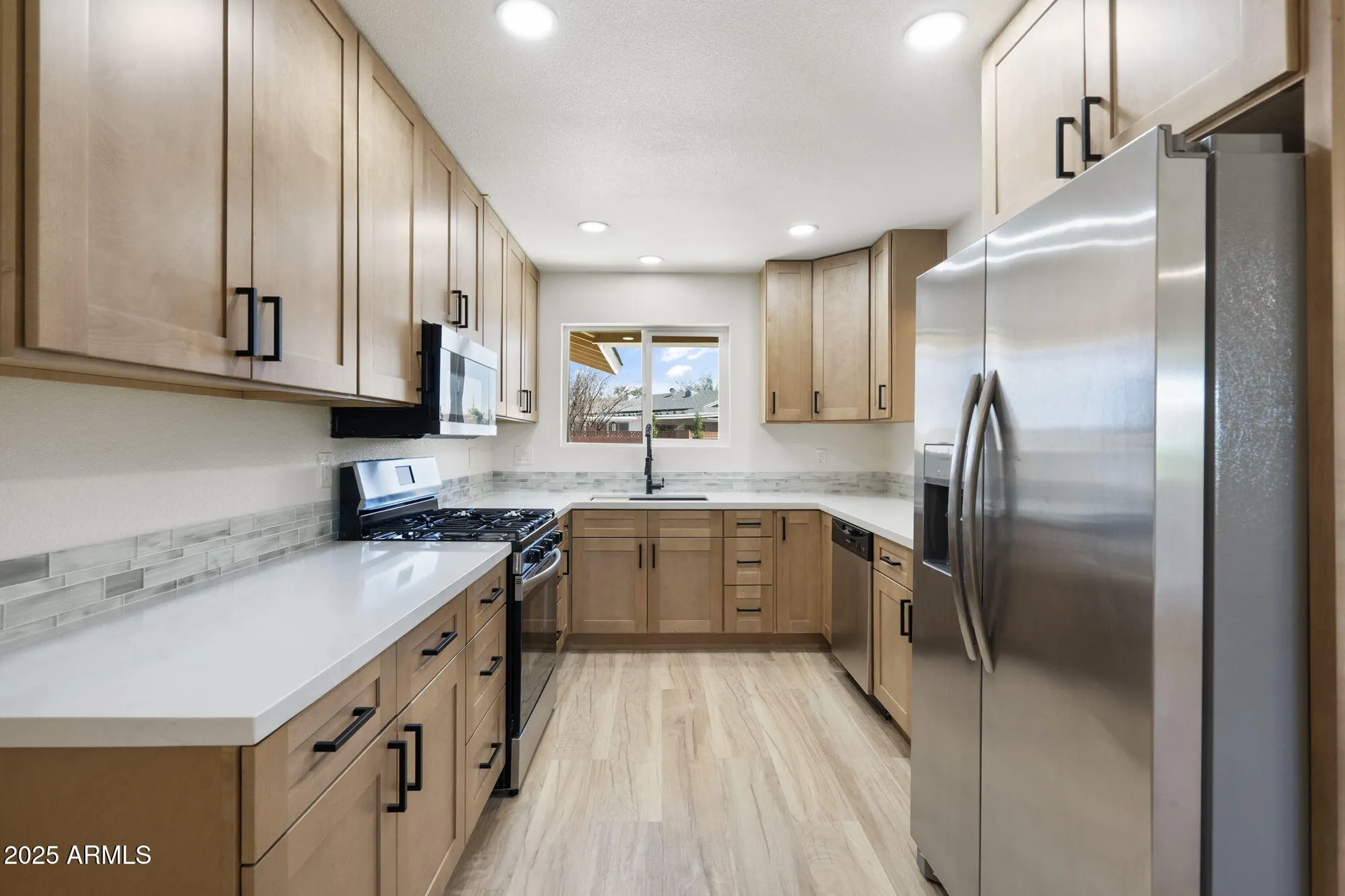 Property Slideshow image 7 of 32 | 10351 w pinehurst dr, Sun City, AZ, 85351