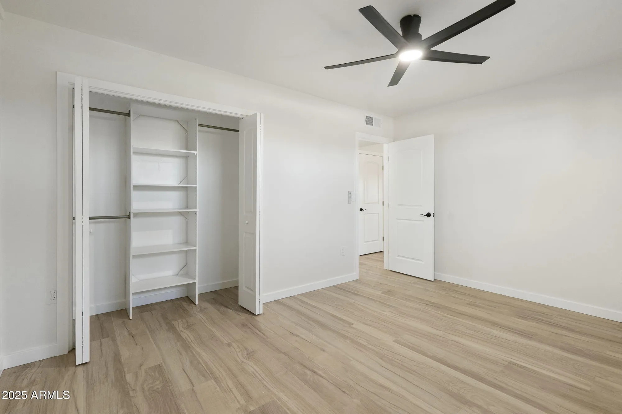 Property Slideshow image 17 of 32 | 10351 w pinehurst dr, Sun City, AZ, 85351