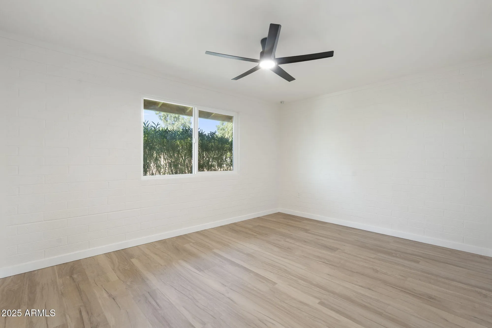 Property Slideshow image 18 of 32 | 10351 w pinehurst dr, Sun City, AZ, 85351