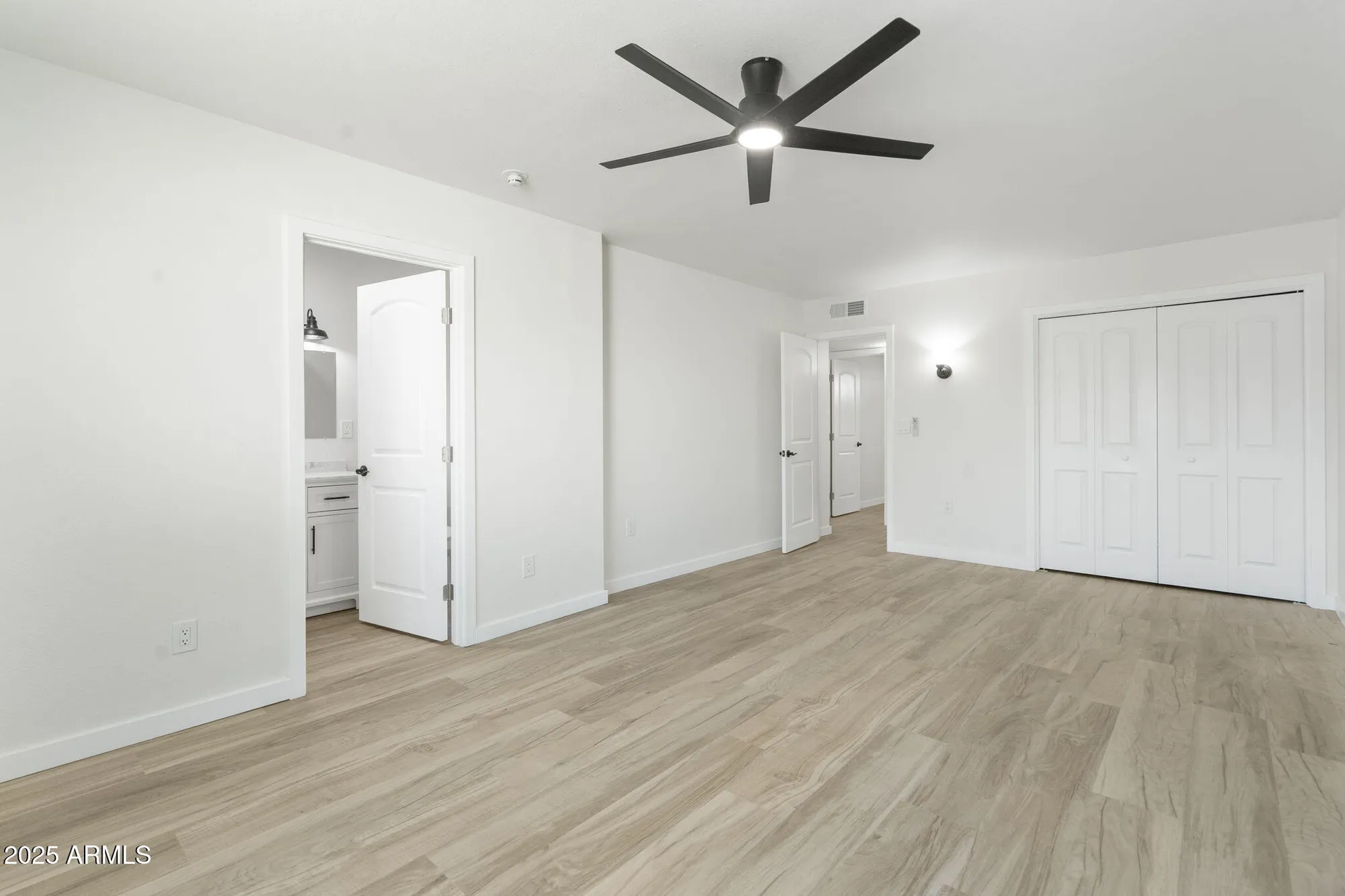 Property Slideshow image 20 of 32 | 10351 w pinehurst dr, Sun City, AZ, 85351