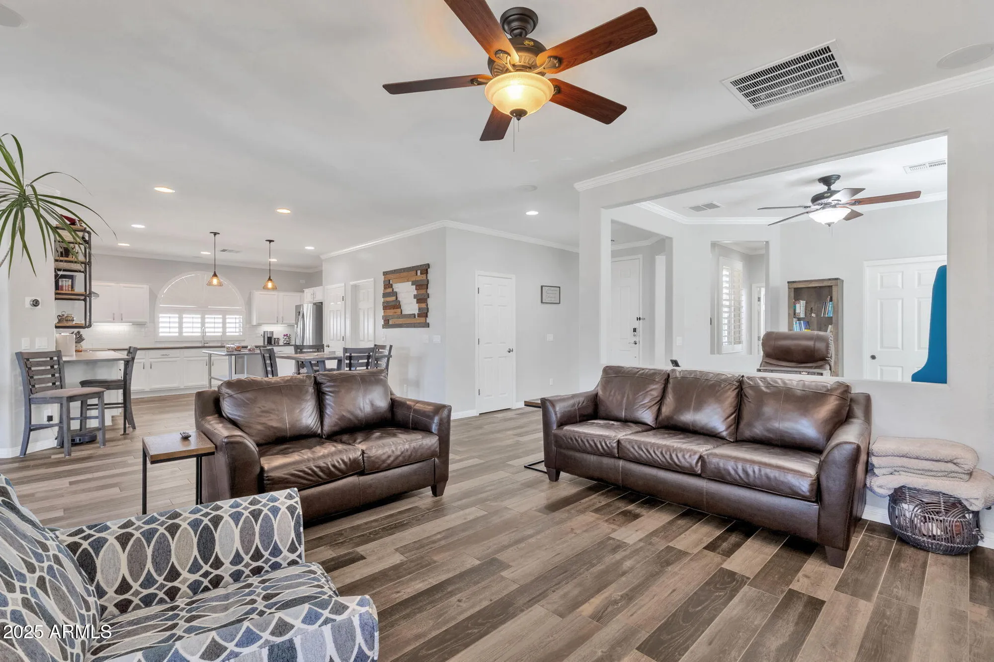 Property Slideshow image 9 of 42 | 5314 s barley way, Gilbert, AZ, 85298