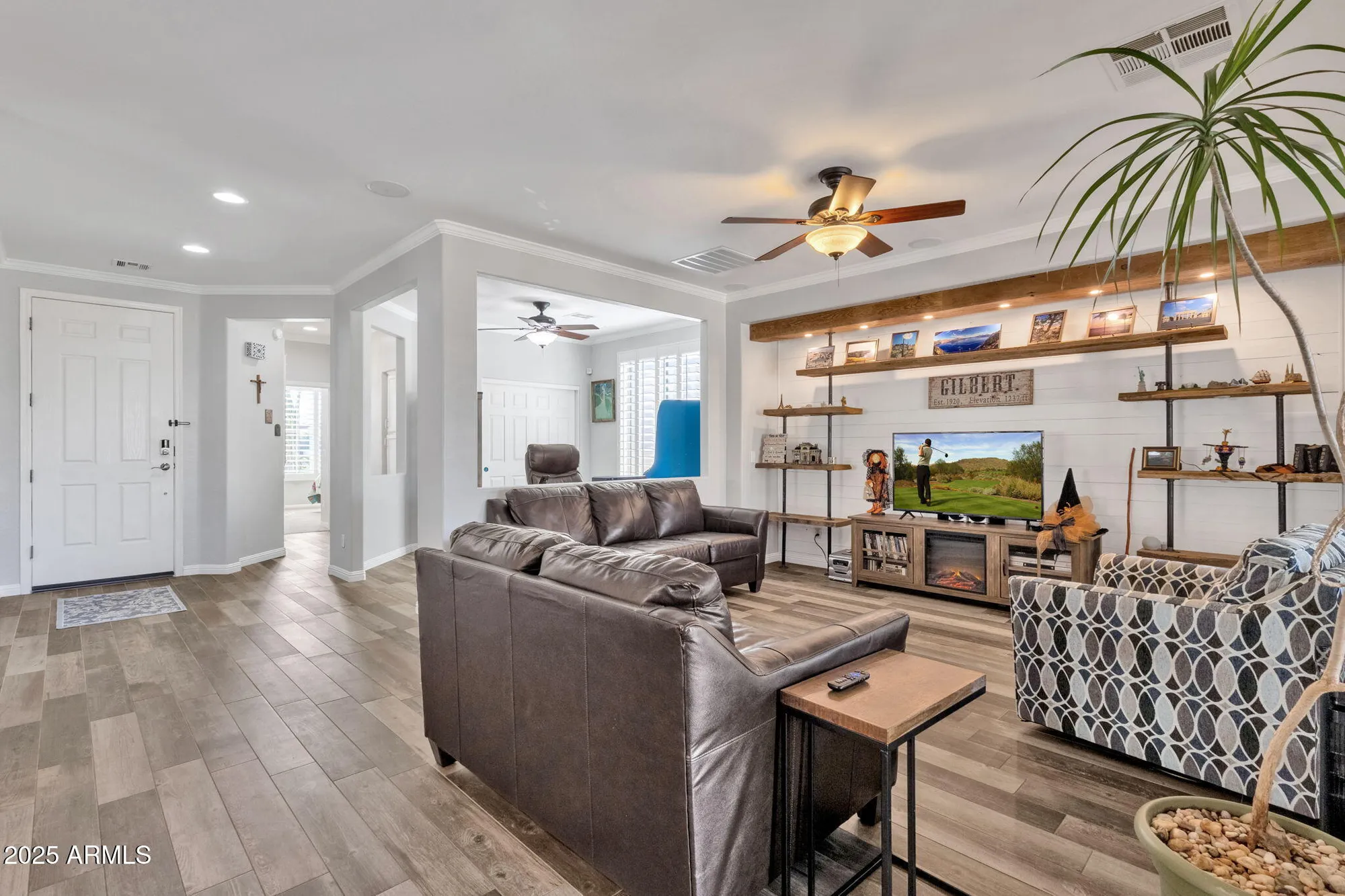 Property Slideshow image 5 of 42 | 5314 s barley way, Gilbert, AZ, 85298