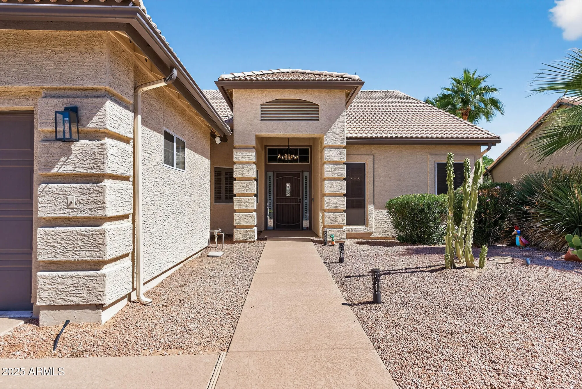 Property Slideshow image 4 of 60 | 25031 s desert trail ct, Sun Lakes, AZ, 85248
