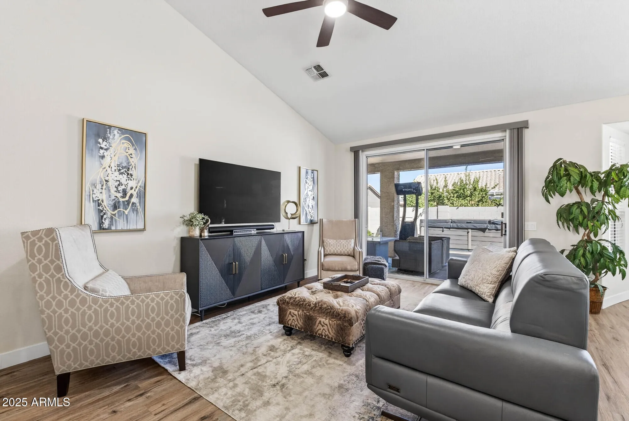 Property Slideshow image 11 of 60 | 25031 s desert trail ct, Sun Lakes, AZ, 85248