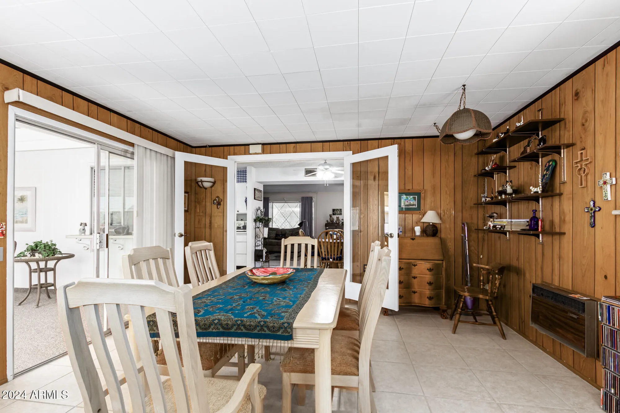 Property Slideshow image 17 of 38 | 9409 w glen oaks cir n, Sun City, AZ, 85351