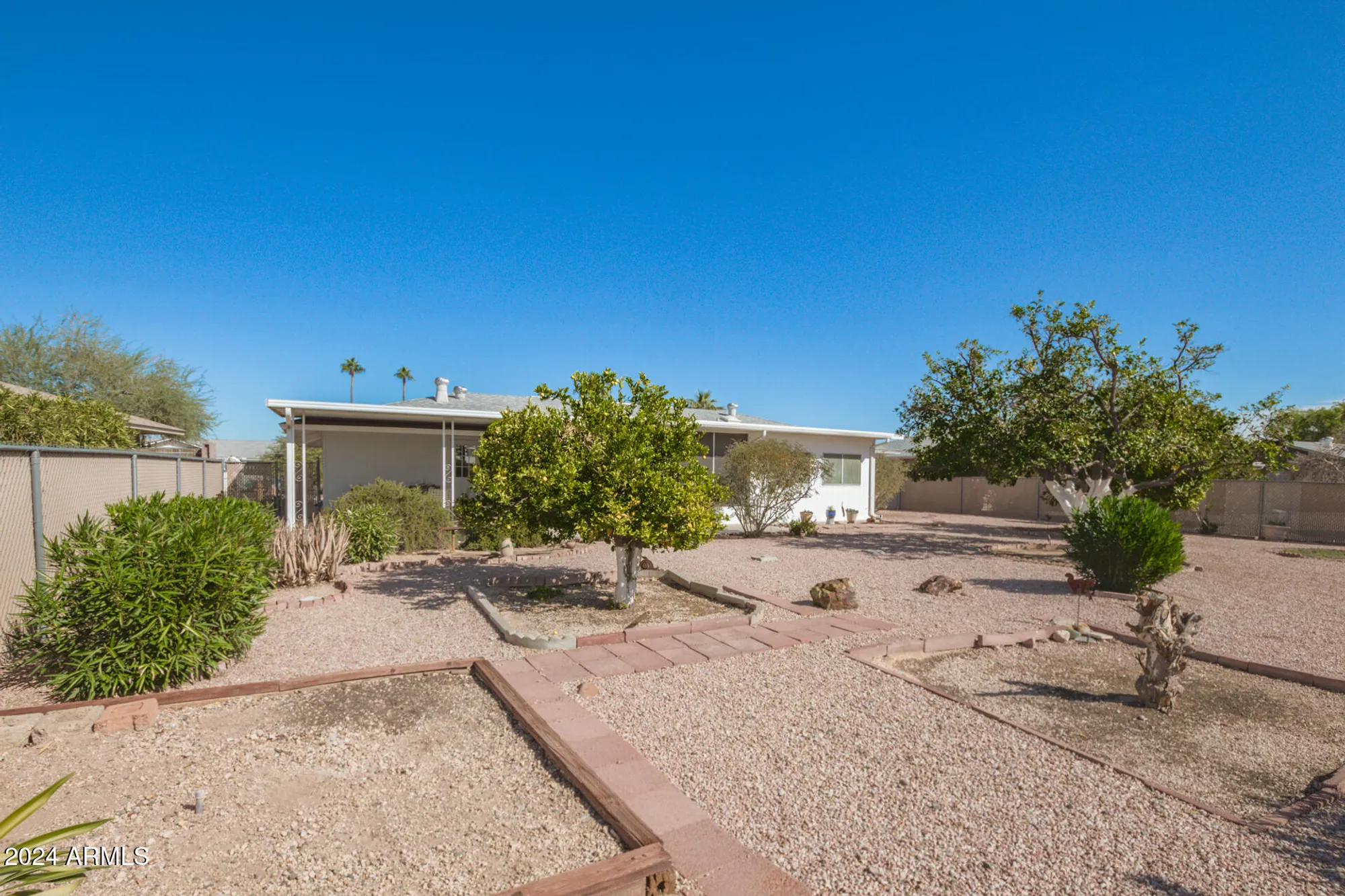 Property Slideshow image 34 of 38 | 9409 w glen oaks cir n, Sun City, AZ, 85351