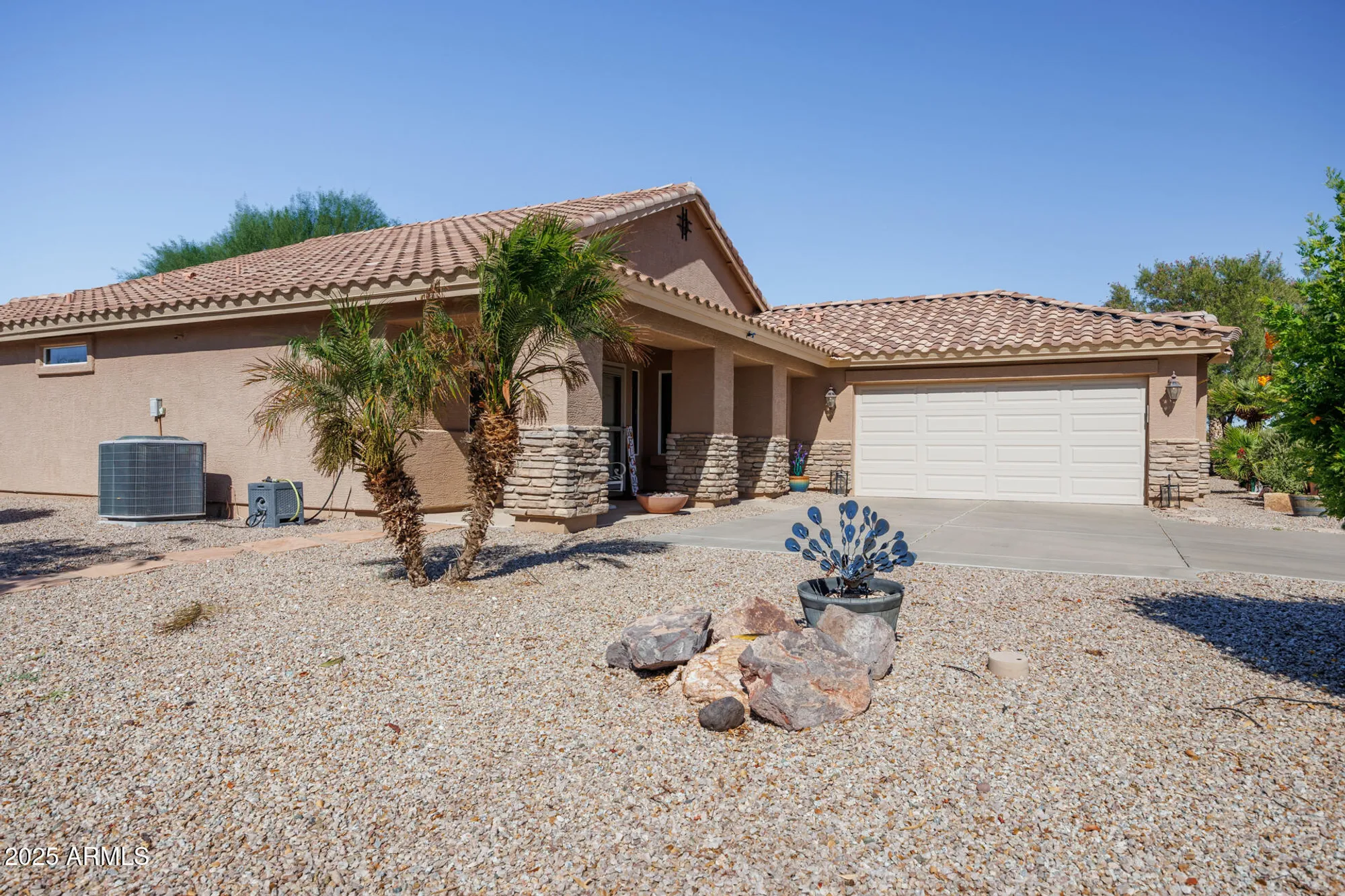 Property Slideshow image 4 of 40 | 147 s los cielos ln, Casa Grande, AZ, 85194