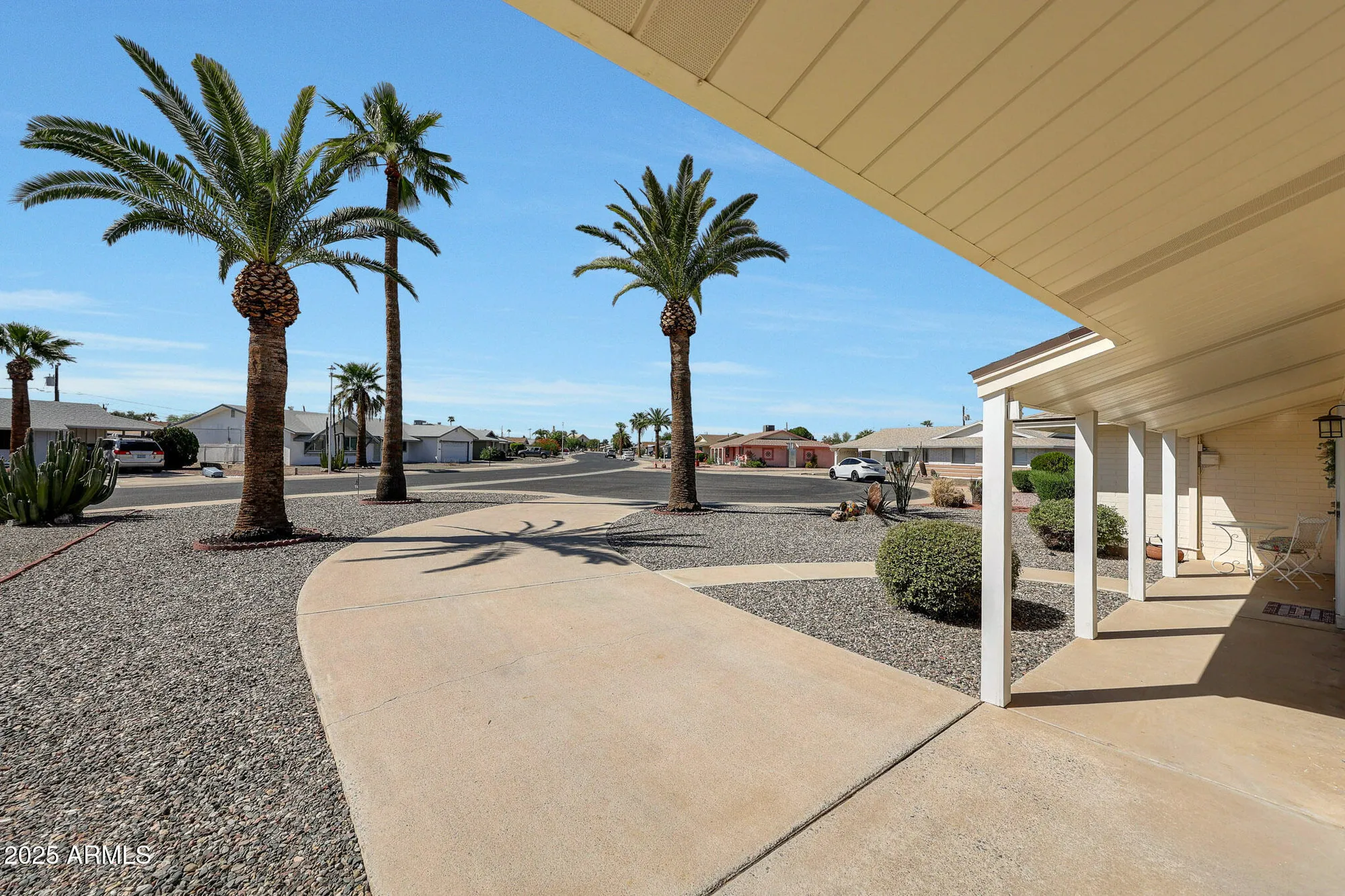 Property Slideshow image 12 of 45 | 10516 w snead dr, Sun City, AZ, 85351