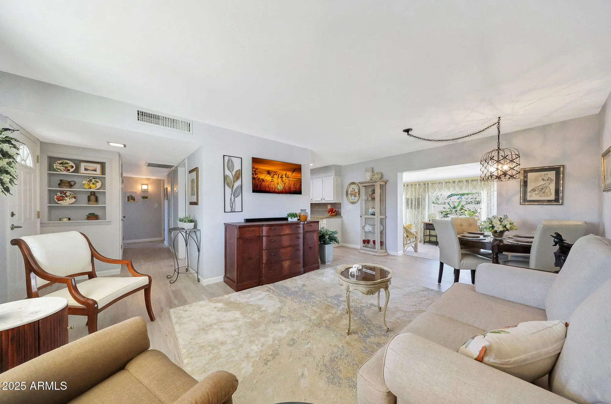 Property Slideshow image 13 of 45 | 10516 w snead dr, Sun City, AZ, 85351