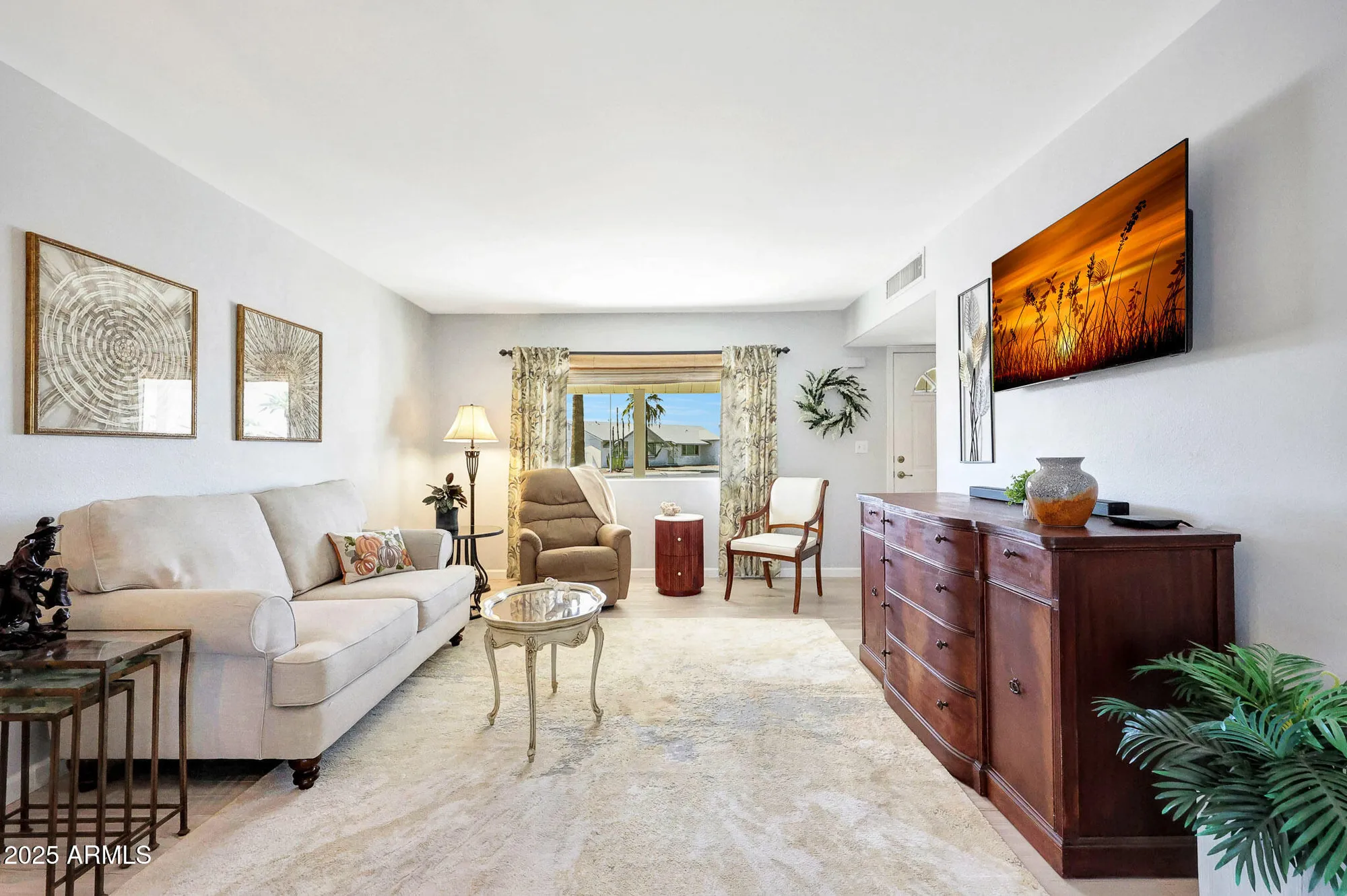 Property Slideshow image 15 of 45 | 10516 w snead dr, Sun City, AZ, 85351