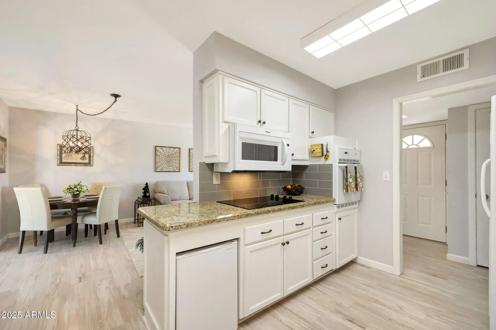 Property Slideshow image 20 of 45 | 10516 w snead dr, Sun City, AZ, 85351