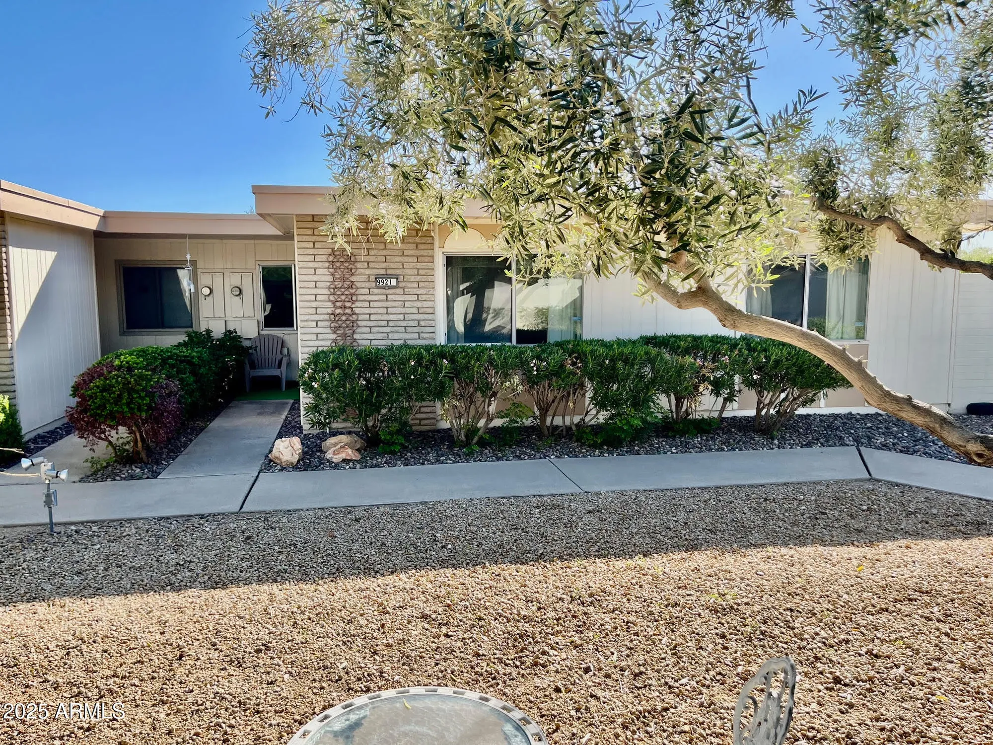 Property Slideshow image 2 of 16 | 9921 w hutton dr, Sun City, AZ, 85351