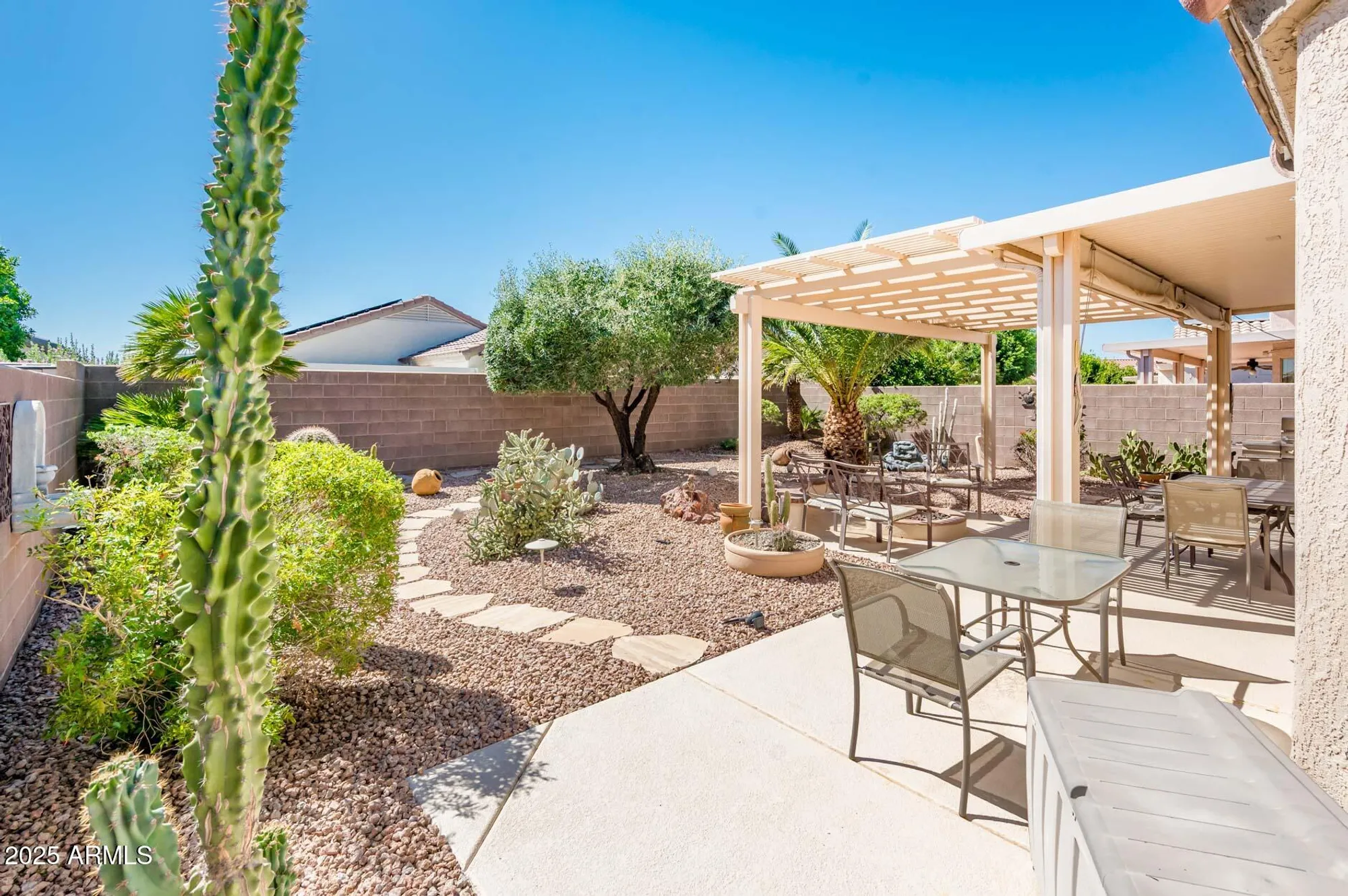 Property Slideshow image 22 of 29 | 16211 w mountain pass dr, Surprise, AZ, 85374