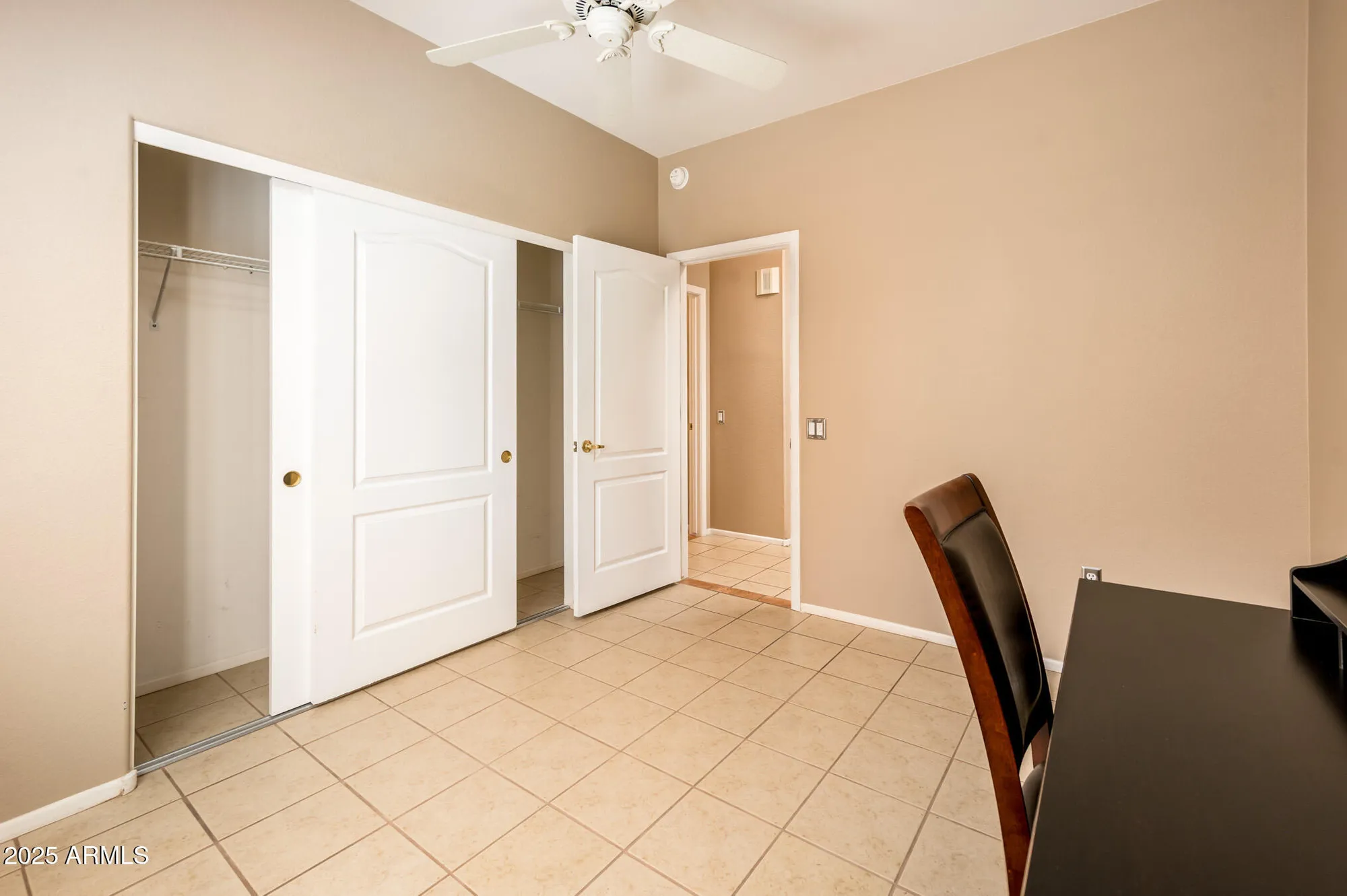 Property Slideshow image 16 of 29 | 16211 w mountain pass dr, Surprise, AZ, 85374