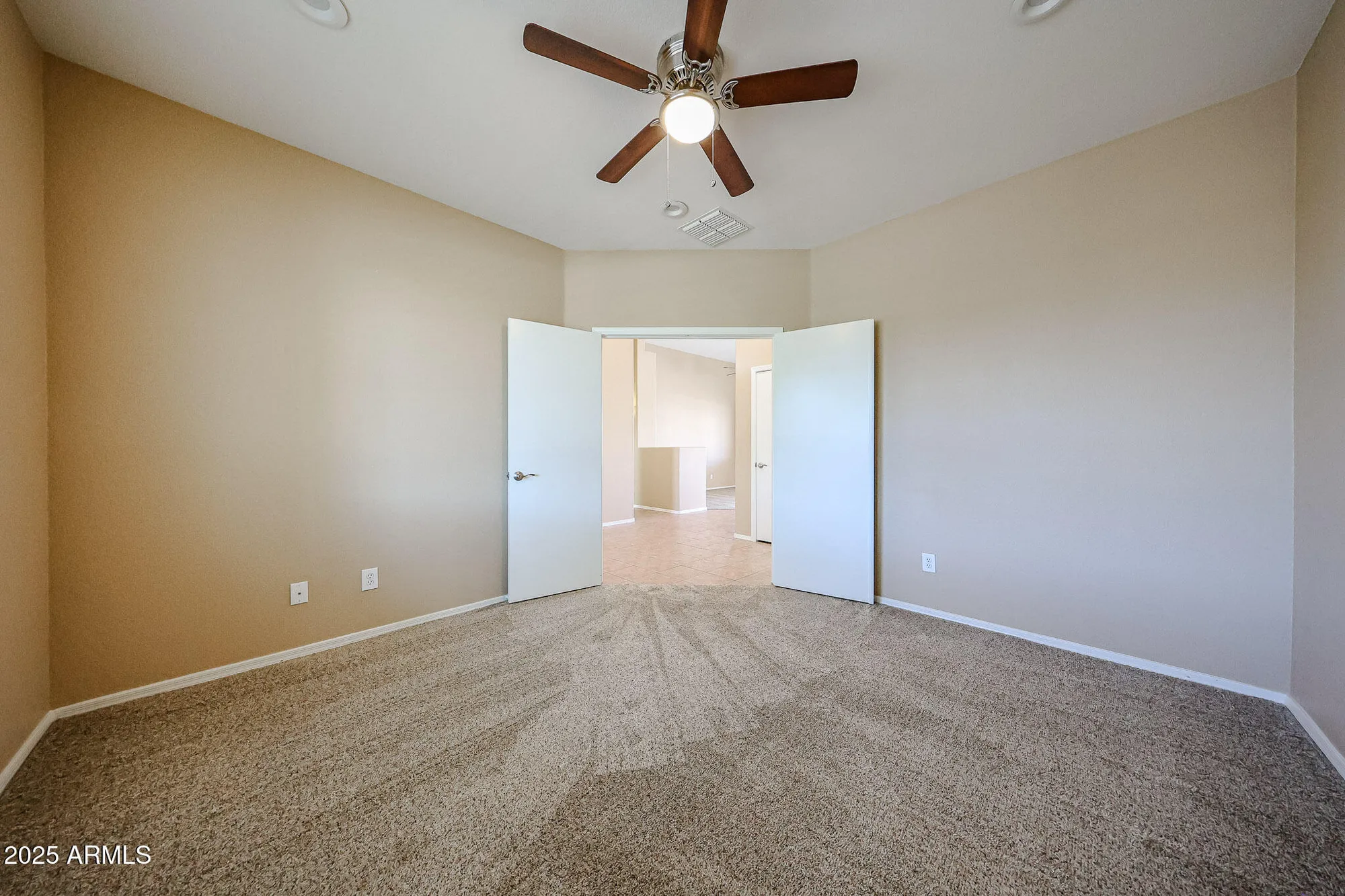 Property Slideshow image 10 of 20 | 18076 w browning dr, Surprise, AZ, 85374