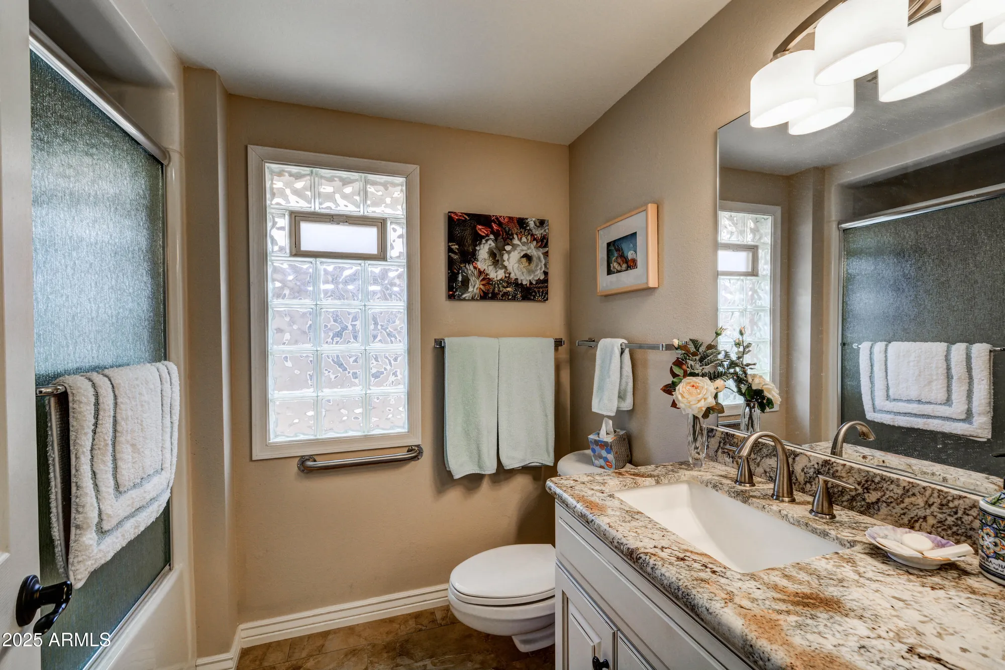 Property Slideshow image 18 of 28 | 20037 n welk dr, Sun City, AZ, 85373
