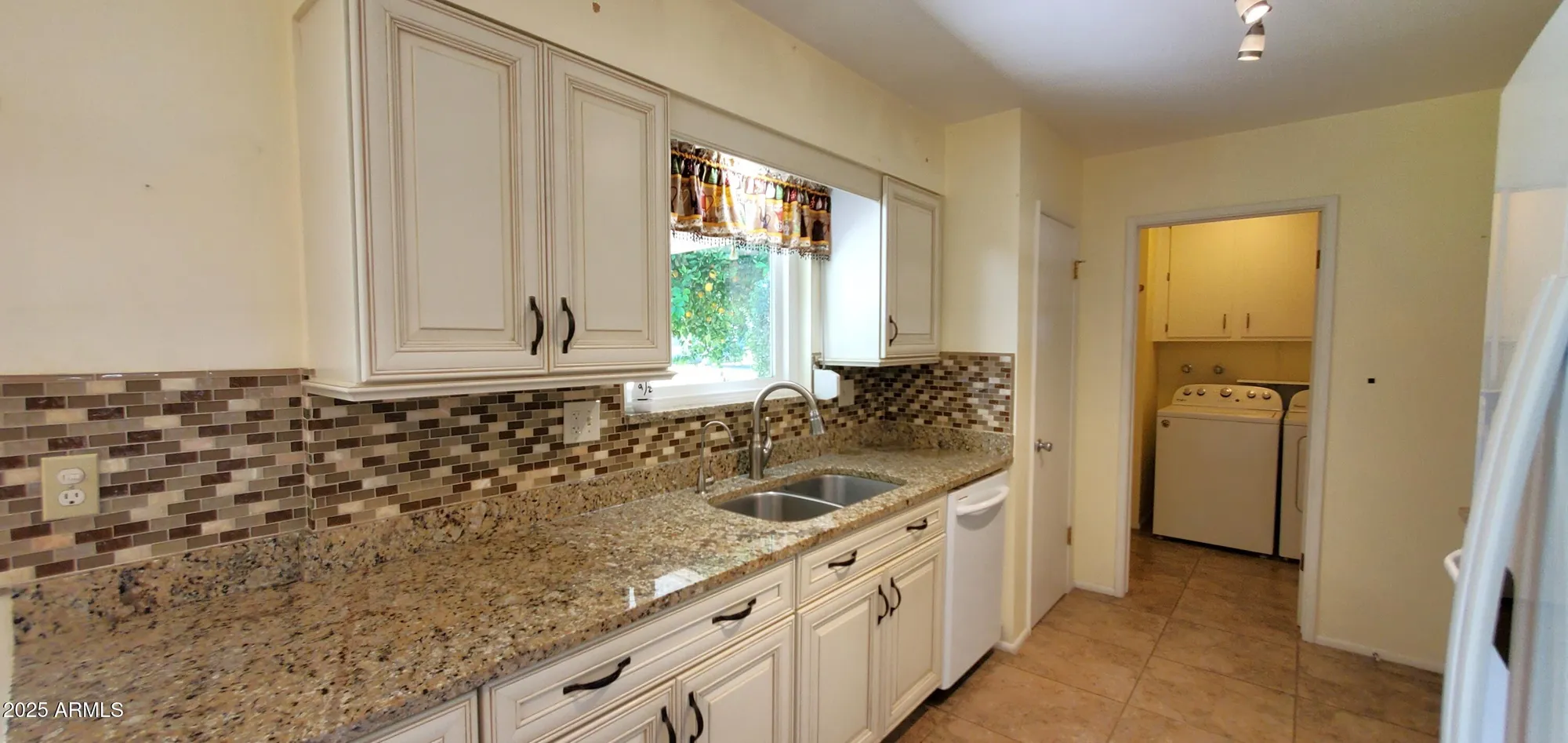 Property Slideshow image 12 of 24 | 13606 n redwood dr, Sun City, AZ, 85351