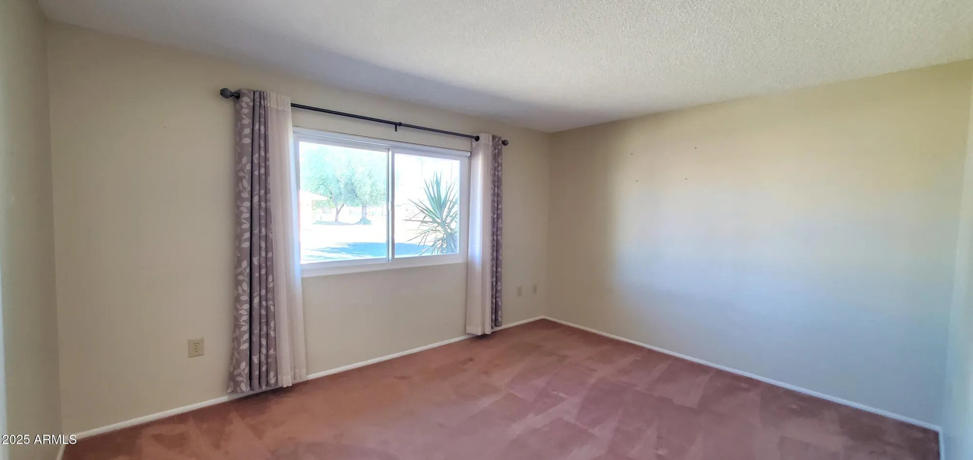 Property Slideshow image 18 of 24 | 13606 n redwood dr, Sun City, AZ, 85351