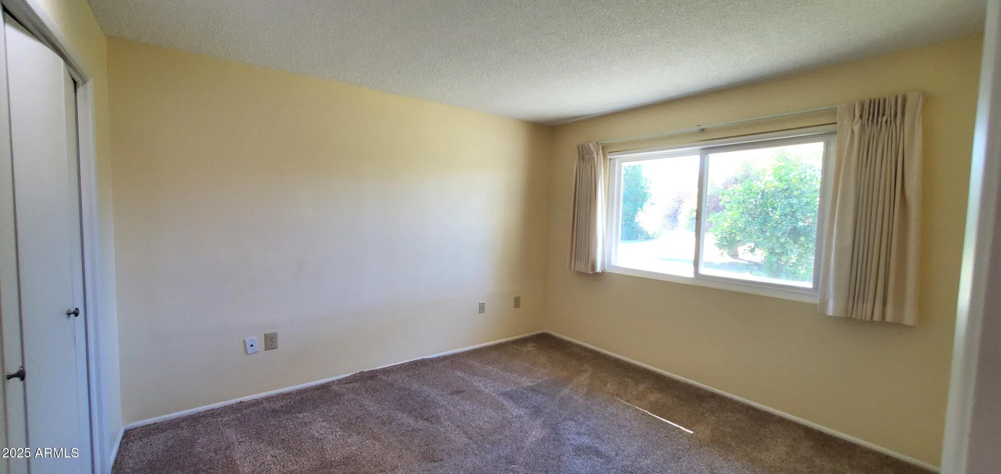 Property Slideshow image 16 of 24 | 13606 n redwood dr, Sun City, AZ, 85351