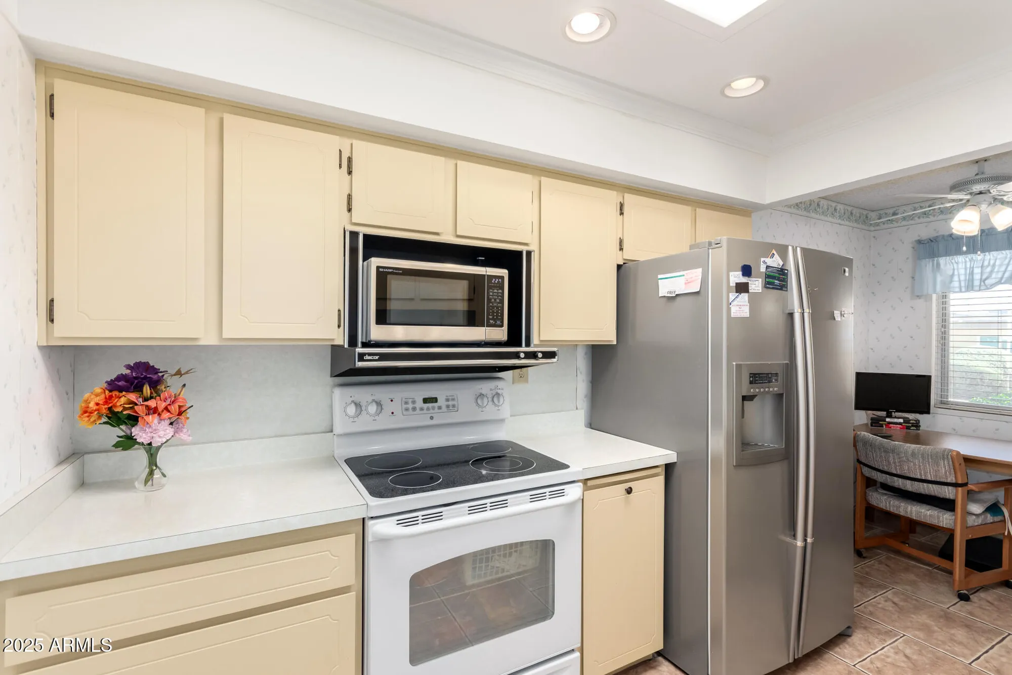 Property Slideshow image 7 of 33 | 14021 n 111th ave, Sun City, AZ, 85351