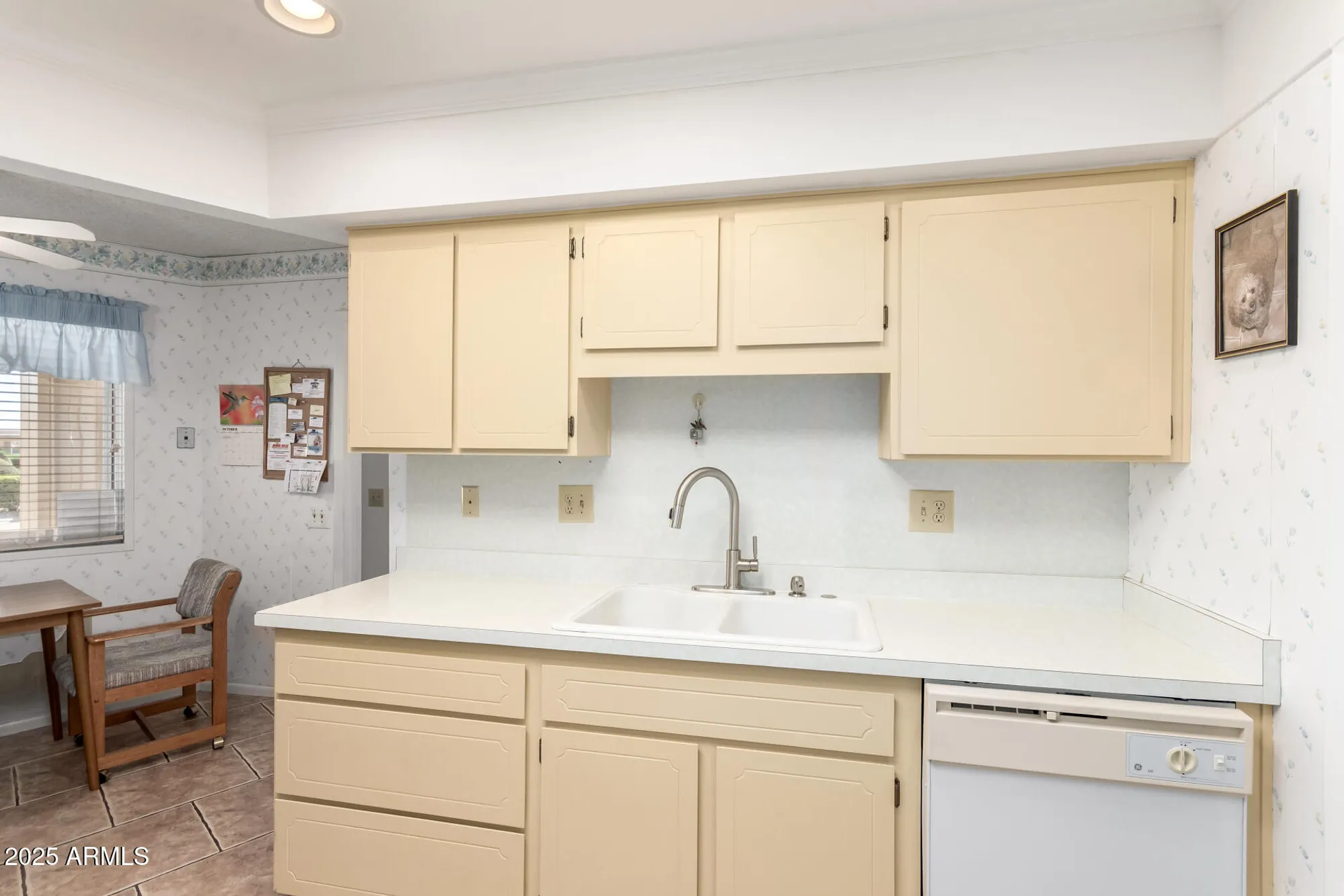 Property Slideshow image 9 of 33 | 14021 n 111th ave, Sun City, AZ, 85351