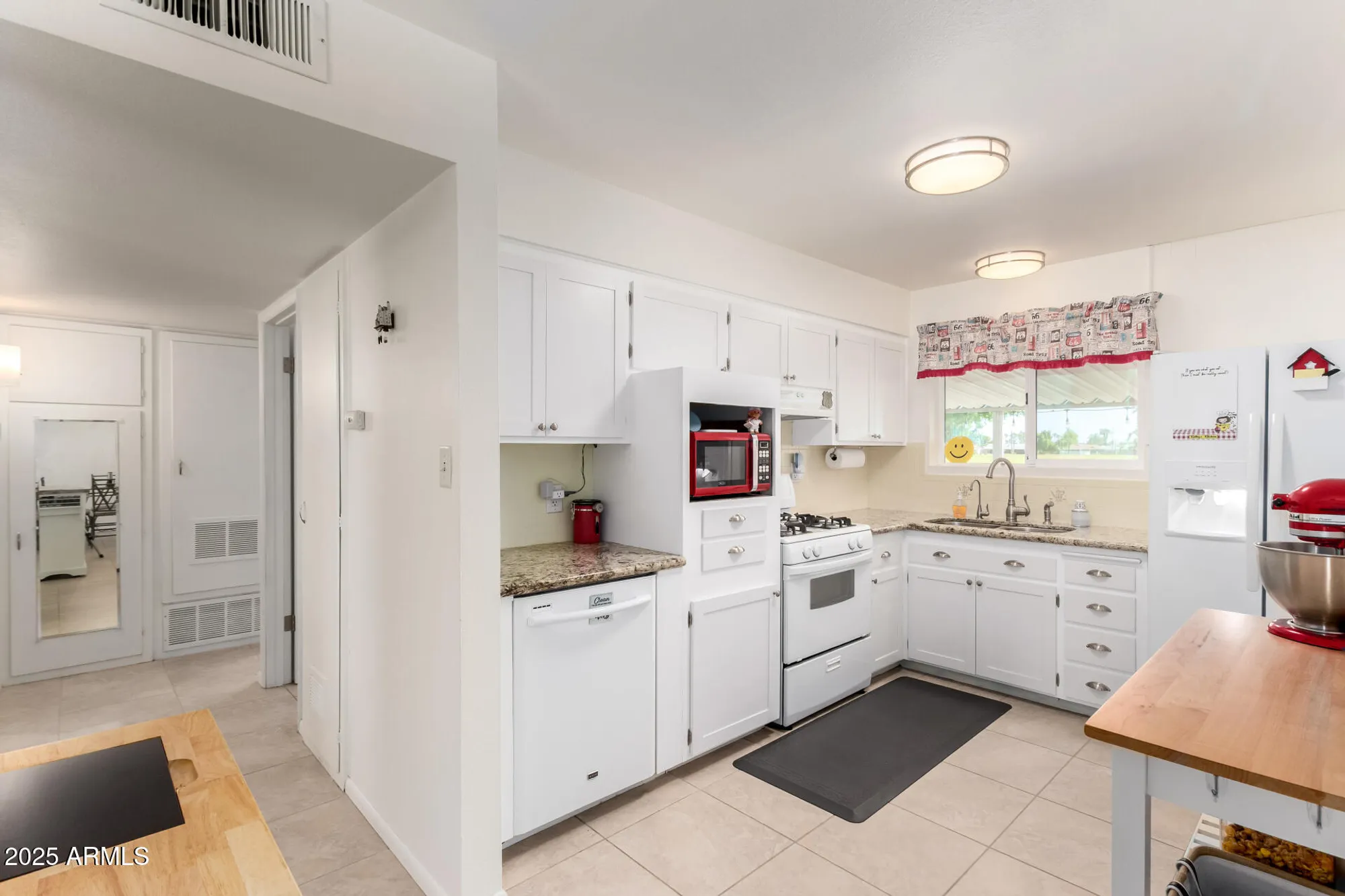 Property Slideshow image 12 of 41 | 10839 w oakmont dr, Sun City, AZ, 85351