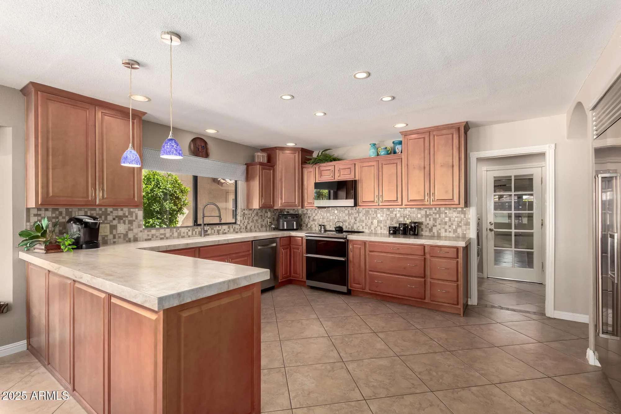 Property Slideshow image 13 of 60 | 9646 w taro ln, Peoria, AZ, 85382
