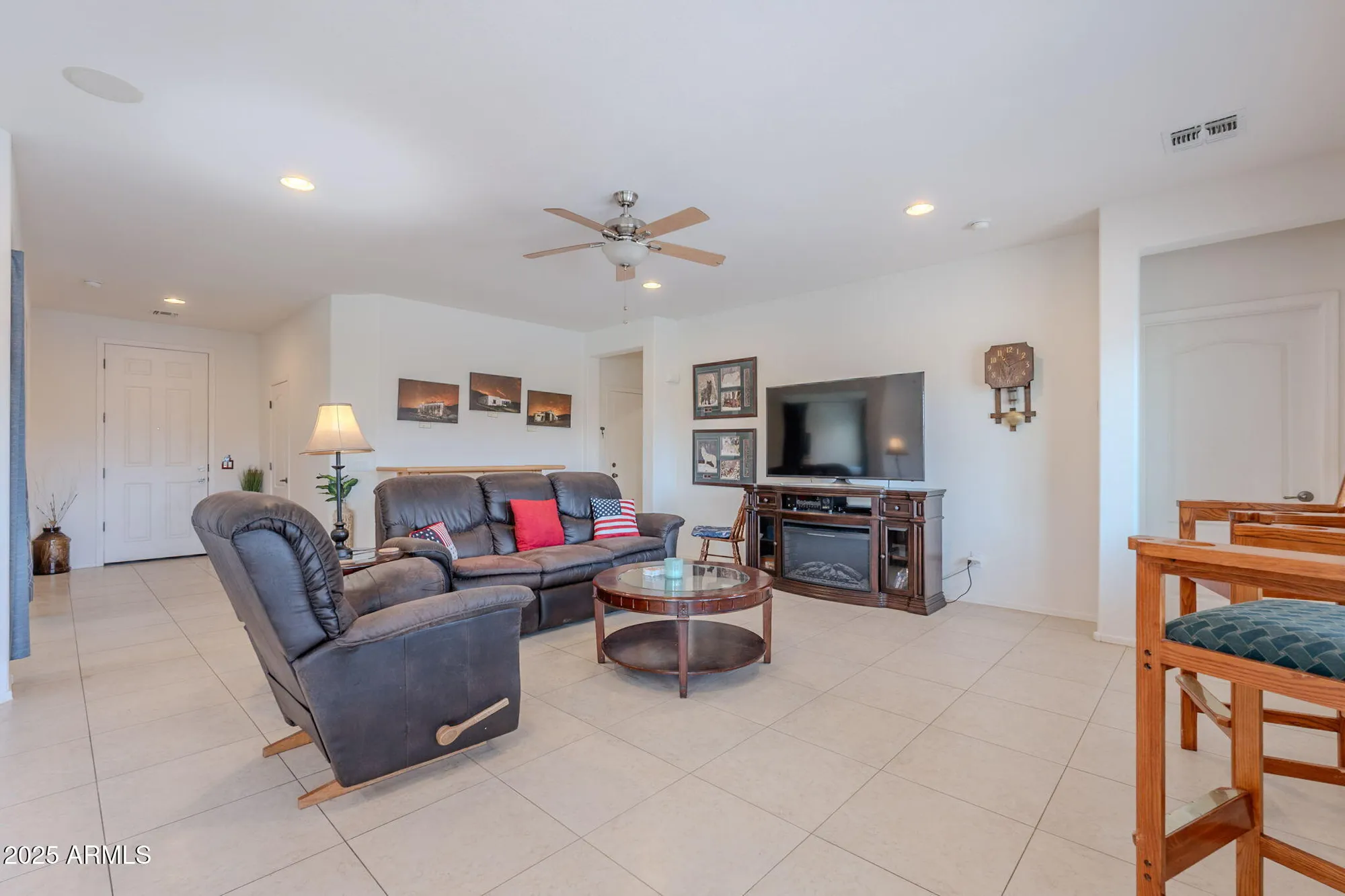 Property Slideshow image 7 of 19 | 20119 n laguna way, Maricopa, AZ, 85138