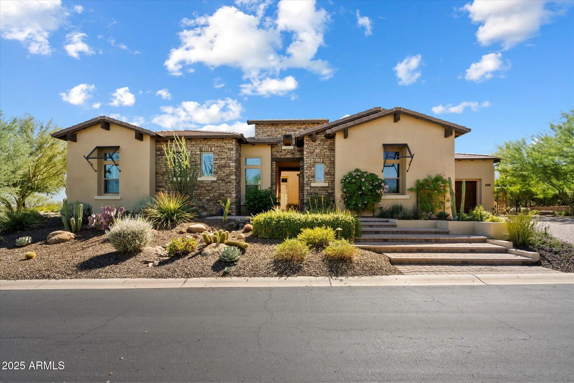 Property Slideshow image 1 of 52 | 17413 e hidden green ct, Rio Verde, AZ, 85263