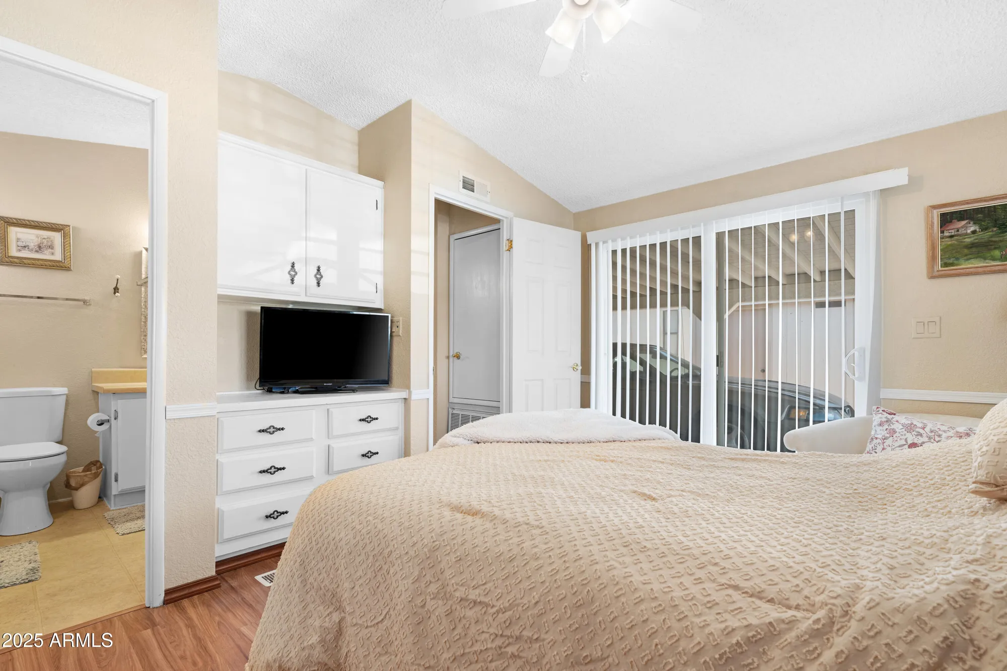 Property Slideshow image 19 of 55 | 6114 s sawgrass dr, Chandler, AZ, 85249