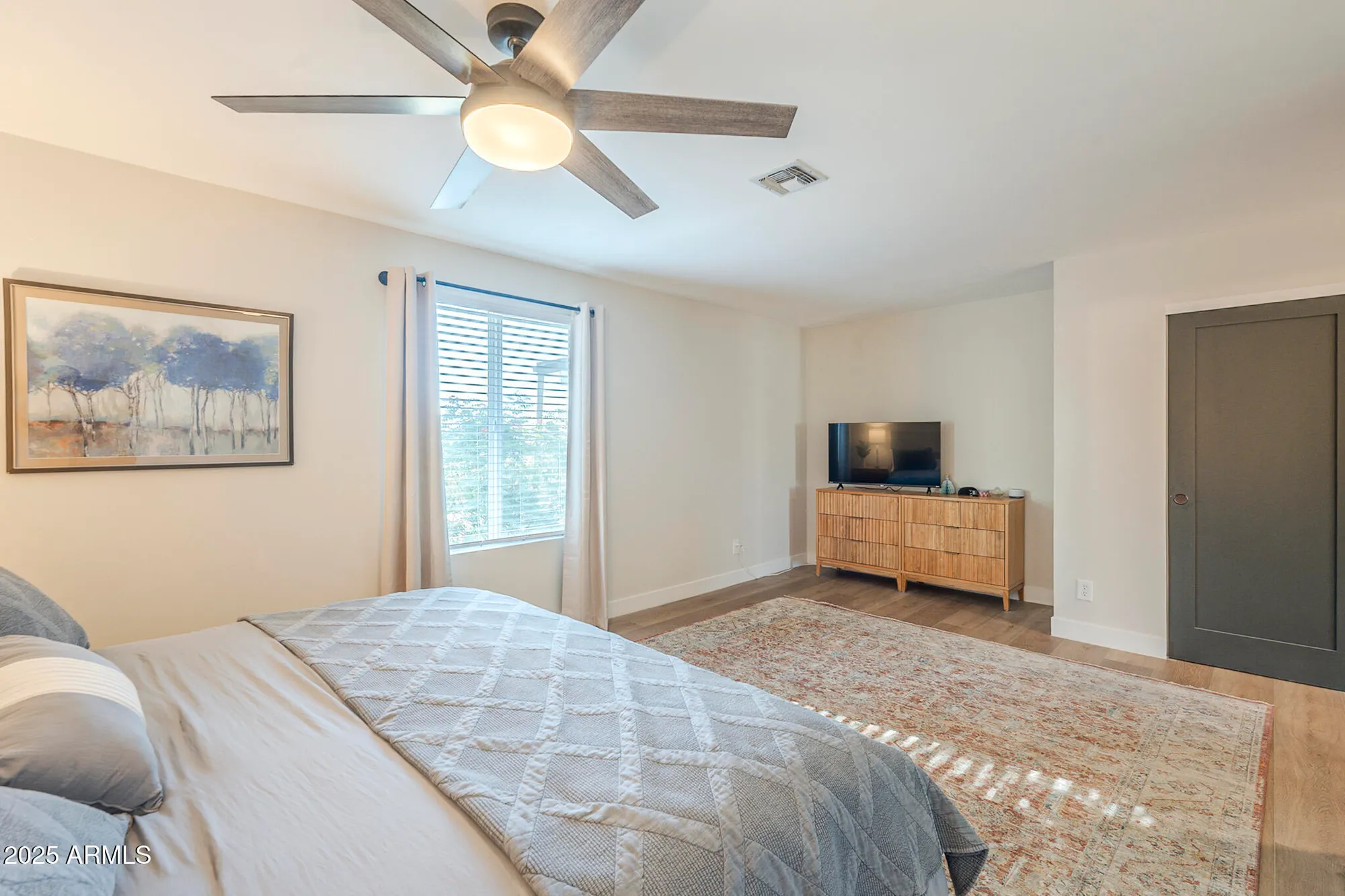 Property Slideshow image 17 of 53 | 11831 s paiute st, Phoenix, AZ, 85044