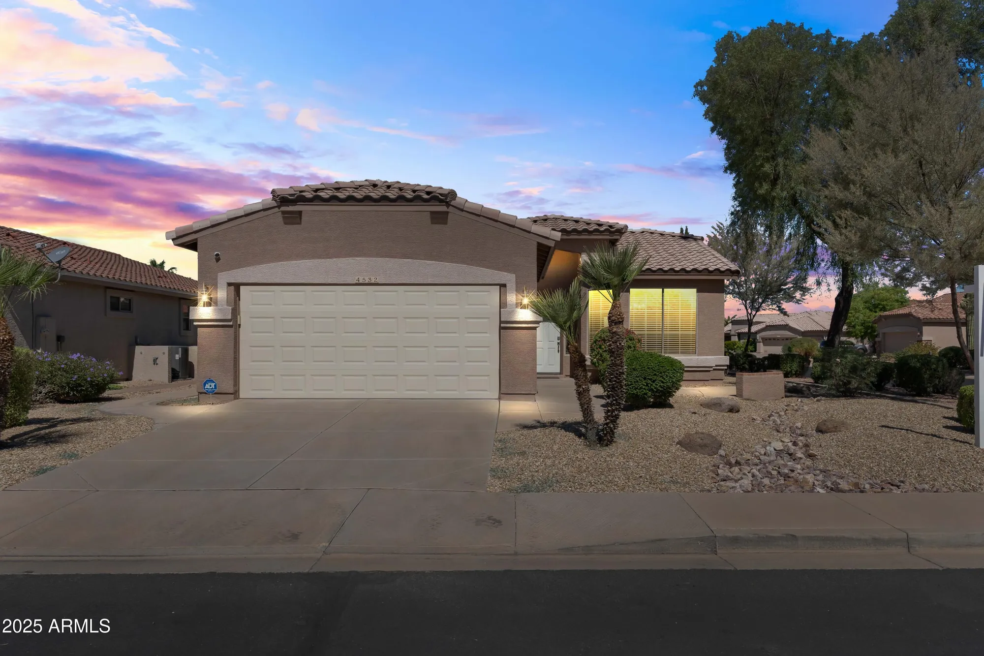 Property Slideshow image 1 of 50 | 4532 e indigo st, Gilbert, AZ, 85298