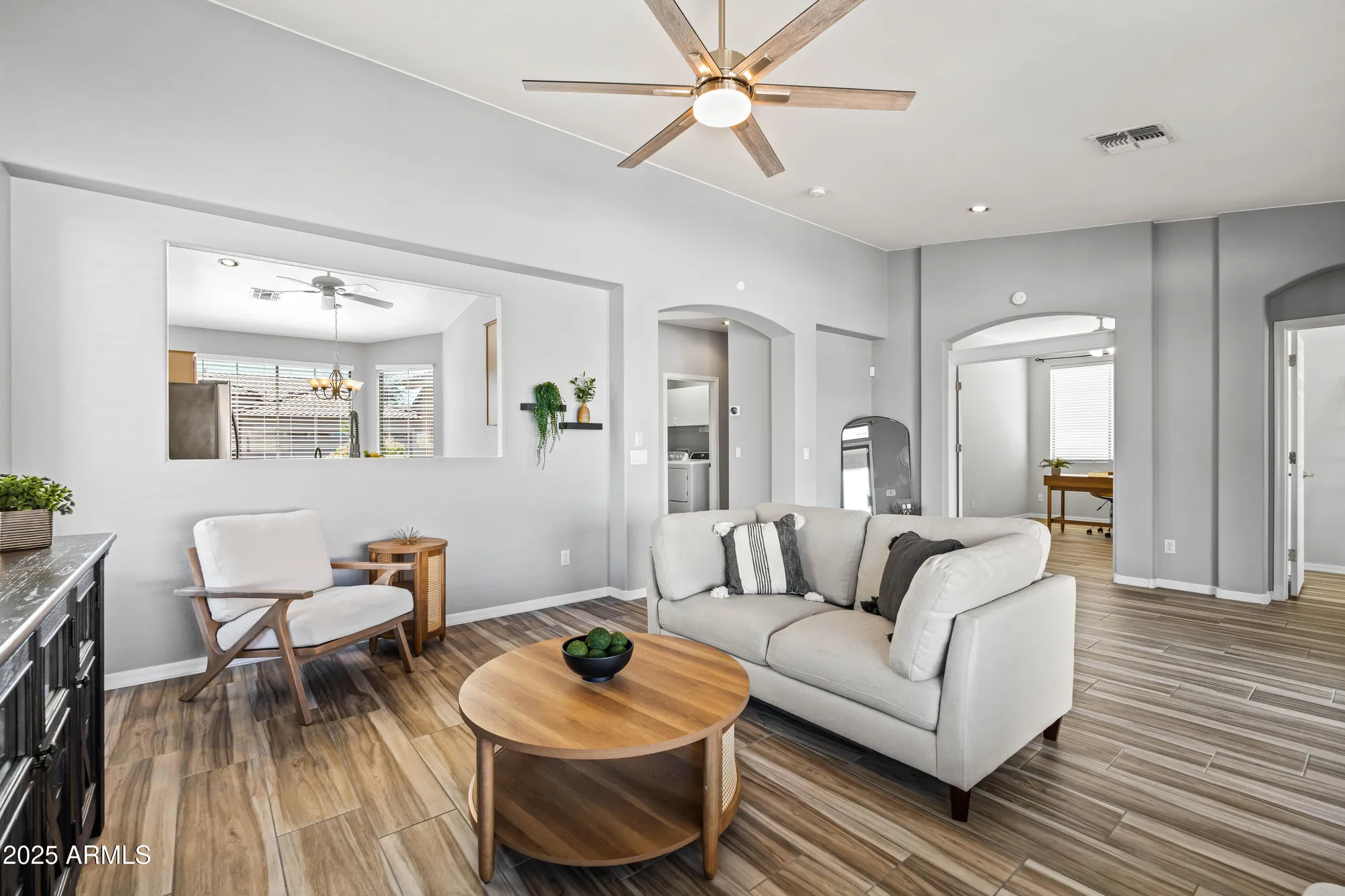 Property Slideshow image 11 of 50 | 4532 e indigo st, Gilbert, AZ, 85298