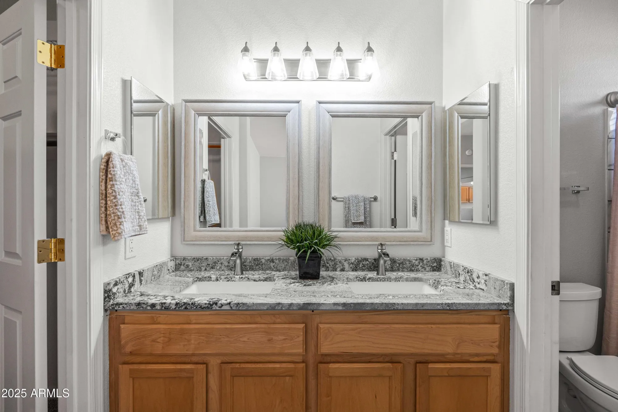 Property Slideshow image 24 of 50 | 4532 e indigo st, Gilbert, AZ, 85298