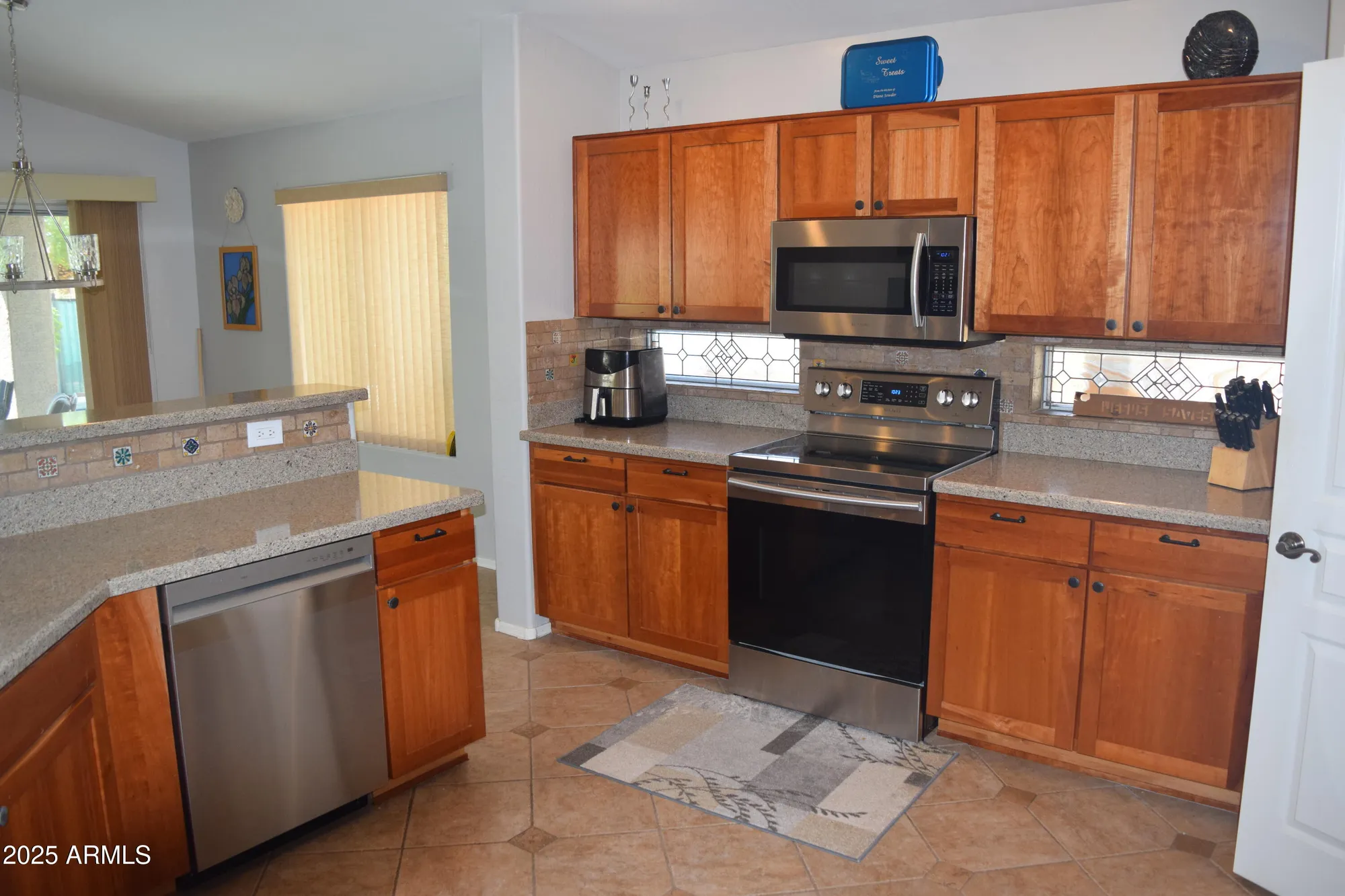 Property Slideshow image 11 of 32 | 2445 e durango dr, Casa Grande, AZ, 85194