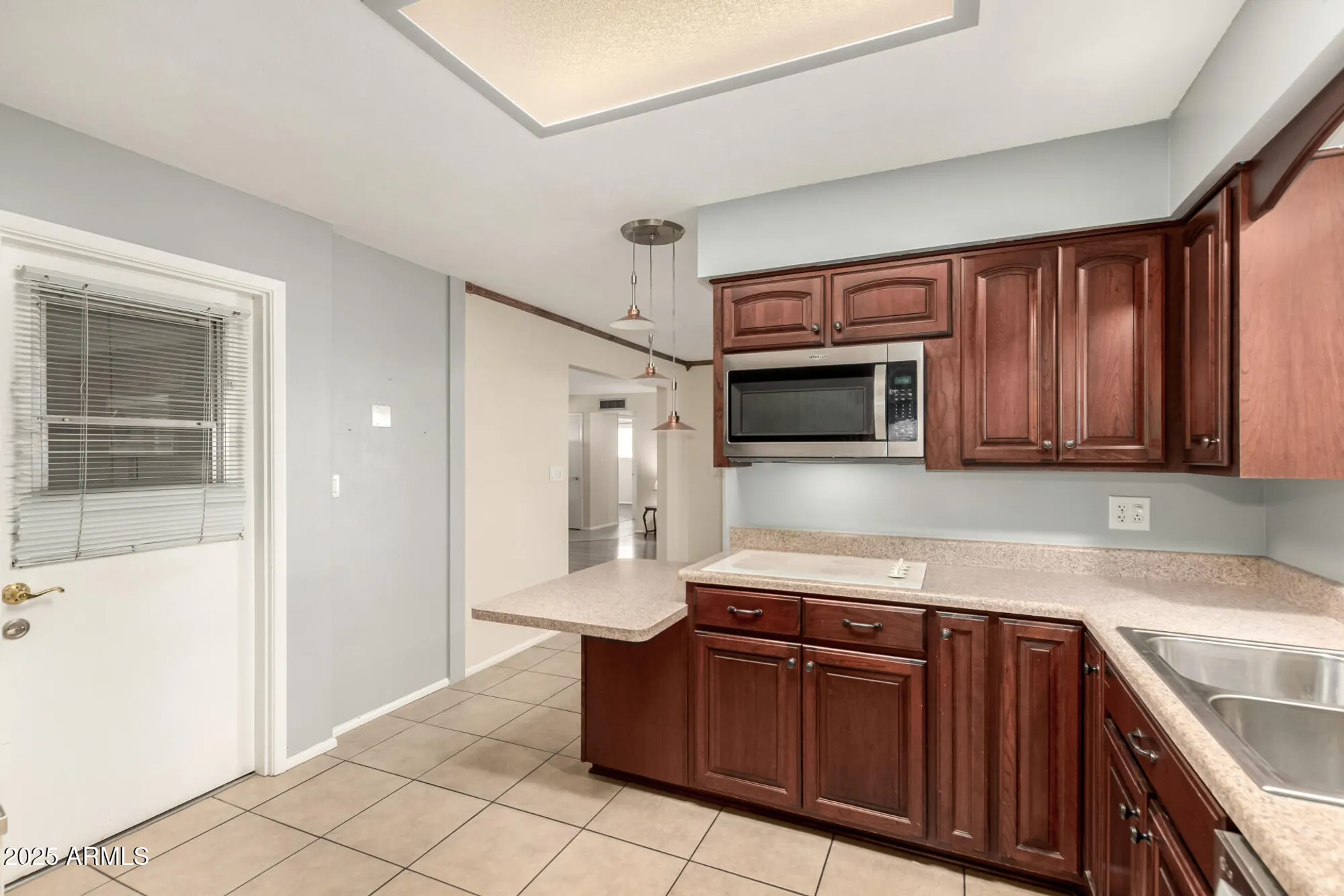 Property Slideshow image 13 of 33 | 243 n 61st pl, Mesa, AZ, 85205