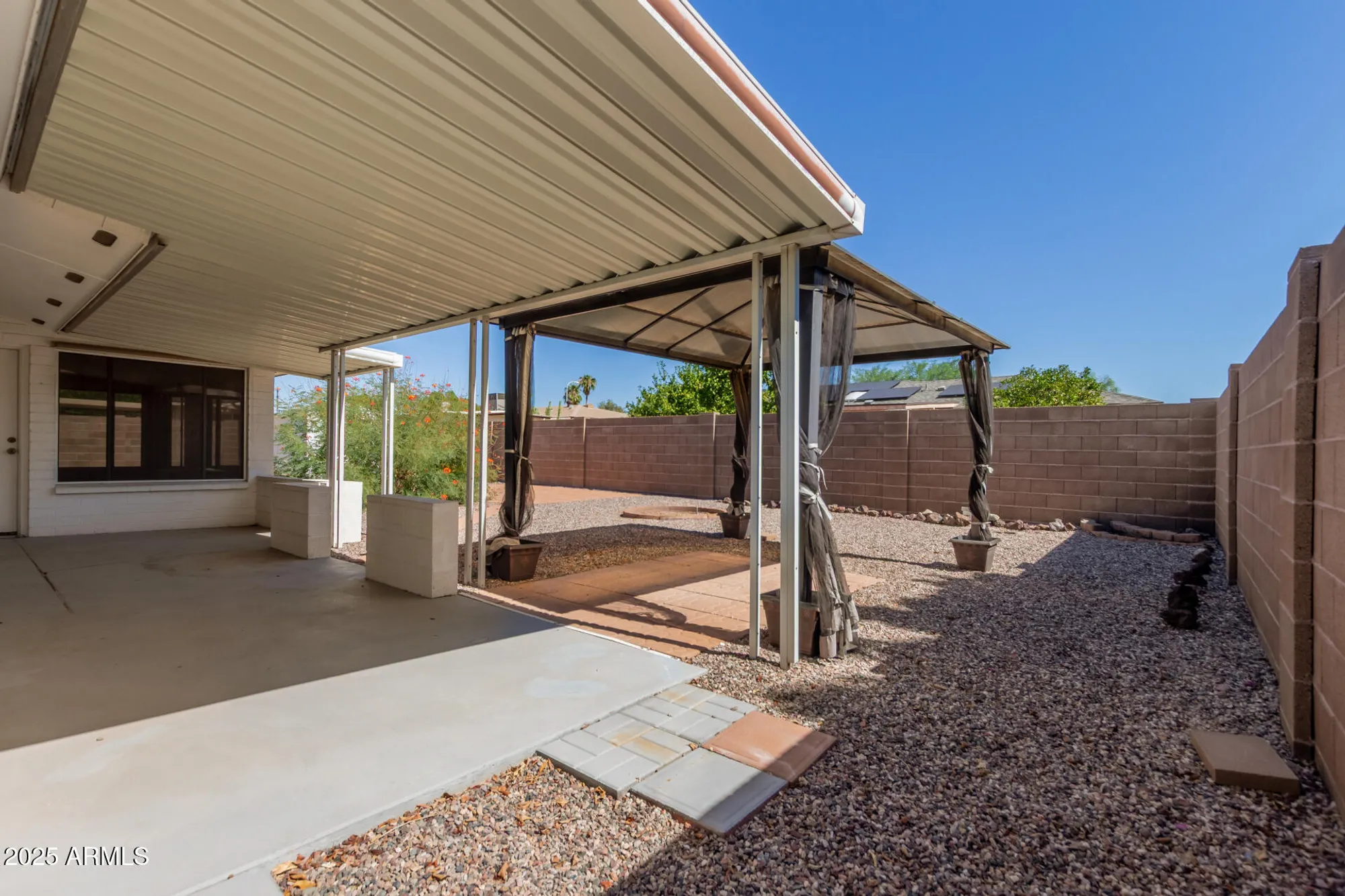 Property Slideshow image 28 of 33 | 243 n 61st pl, Mesa, AZ, 85205