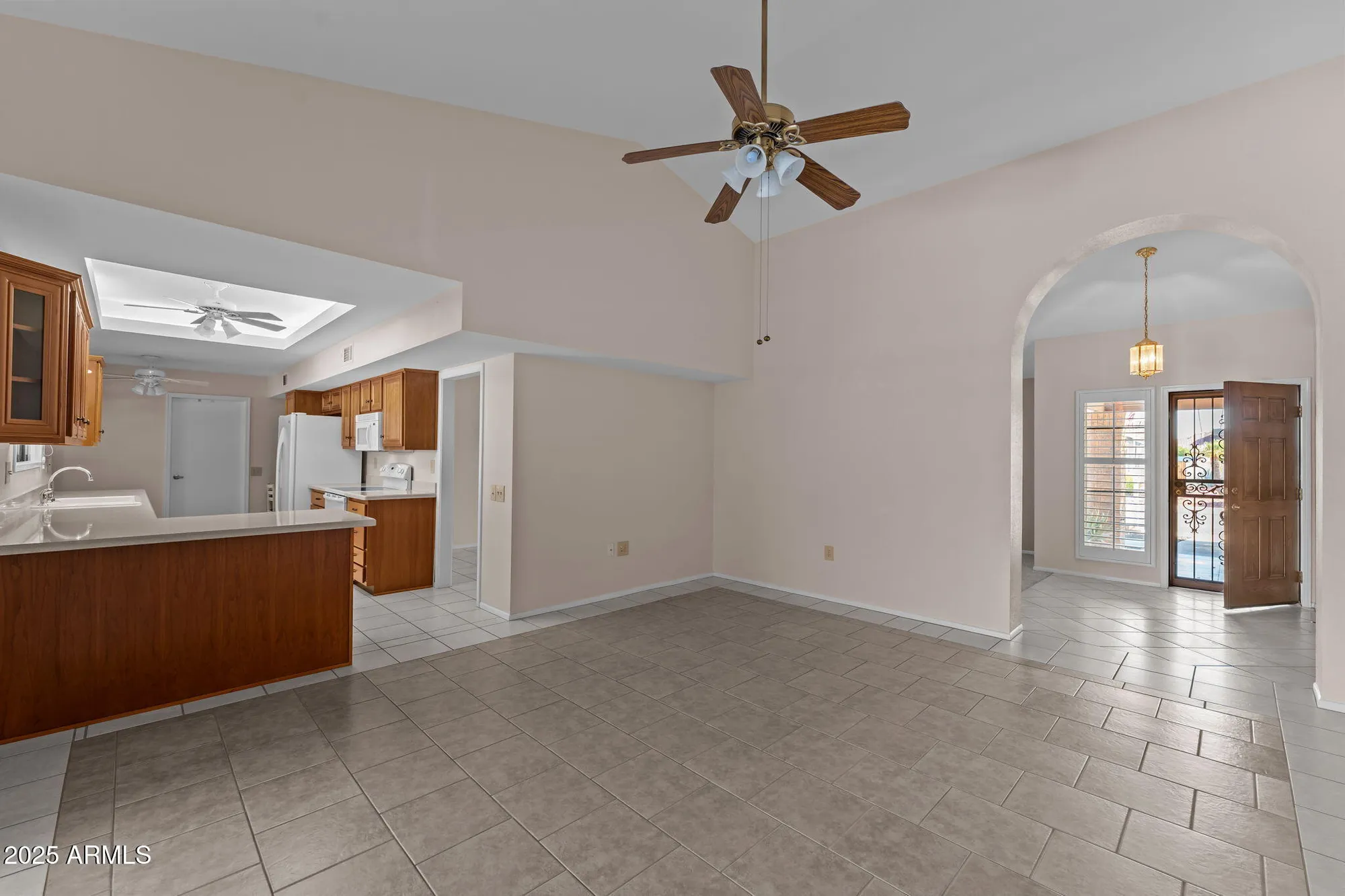 Property Slideshow image 8 of 38 | 14720 w buttonwood dr, Sun City West, AZ, 85375