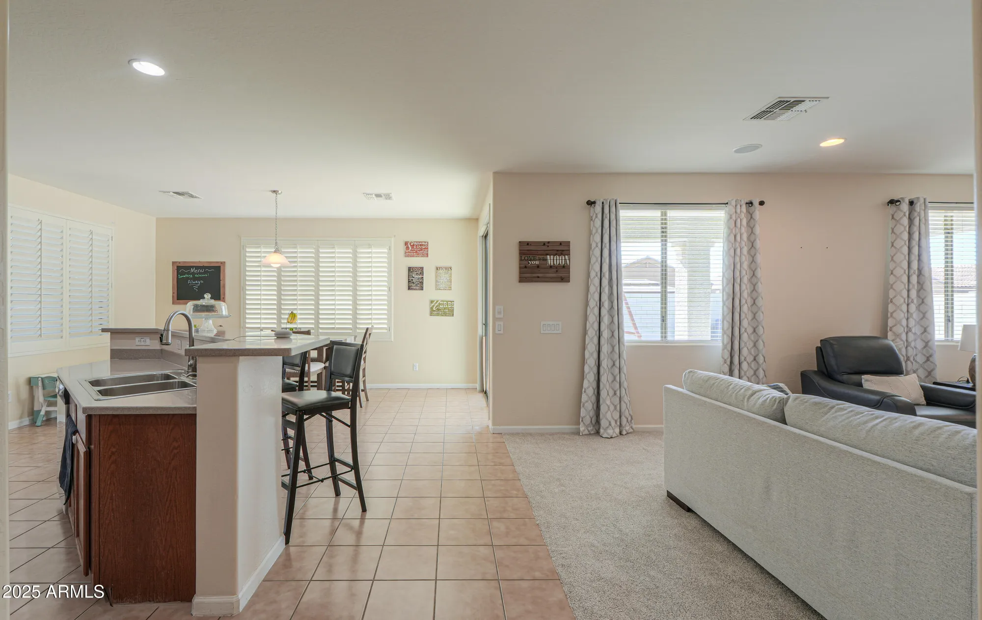Property Slideshow image 10 of 60 | 2421 e san gabriel trl, Casa Grande, AZ, 85194