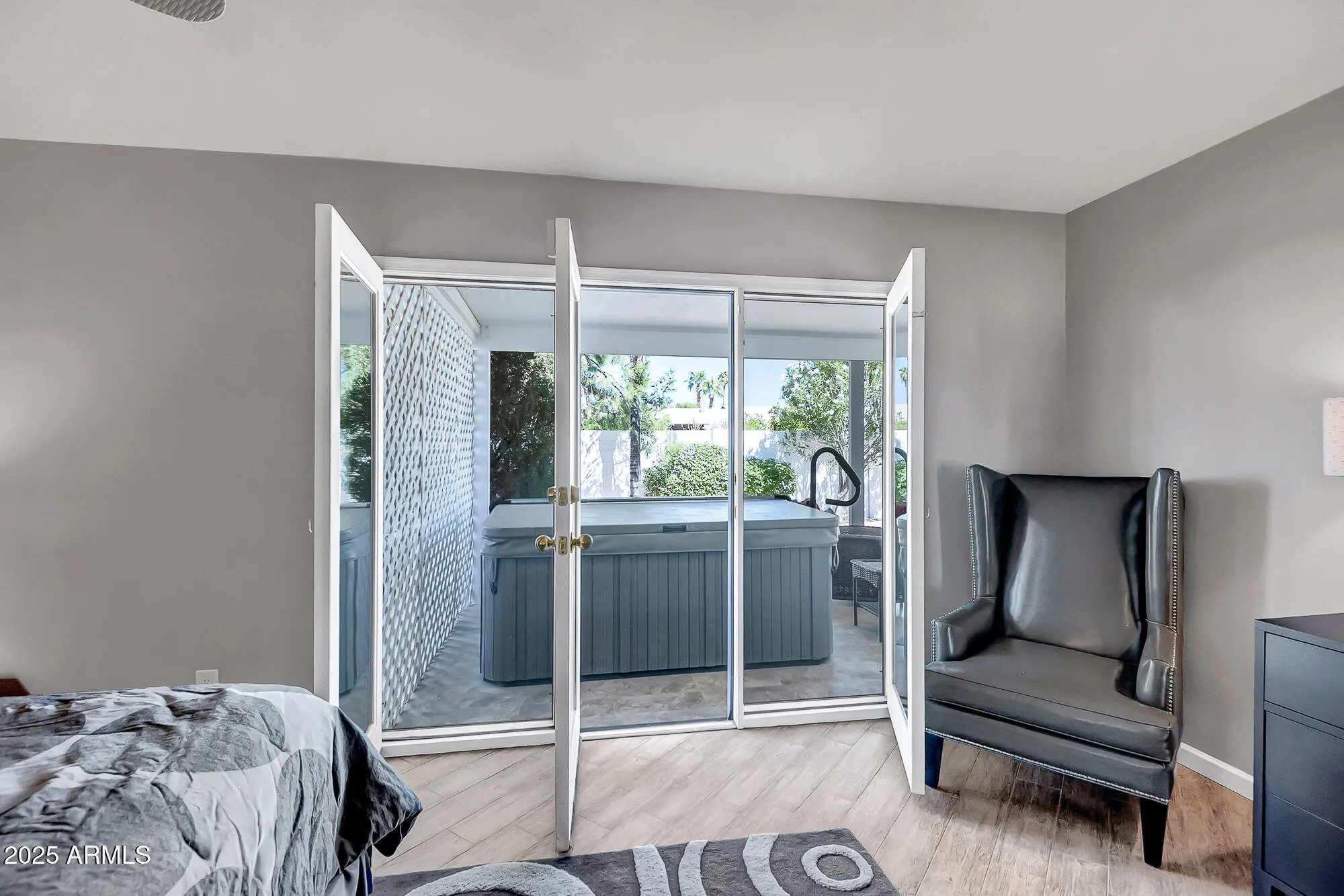 Property Slideshow image 17 of 37 | 110 e piping rock rd, Phoenix, AZ, 85022