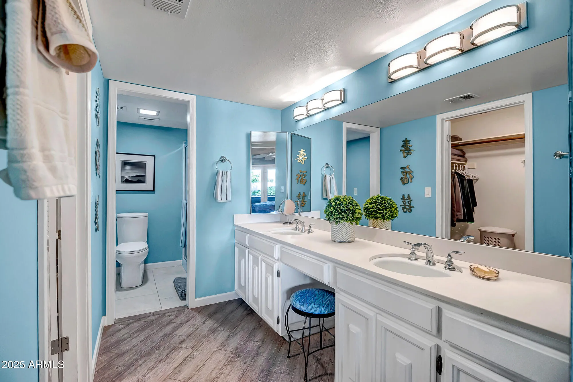 Property Slideshow image 19 of 37 | 110 e piping rock rd, Phoenix, AZ, 85022