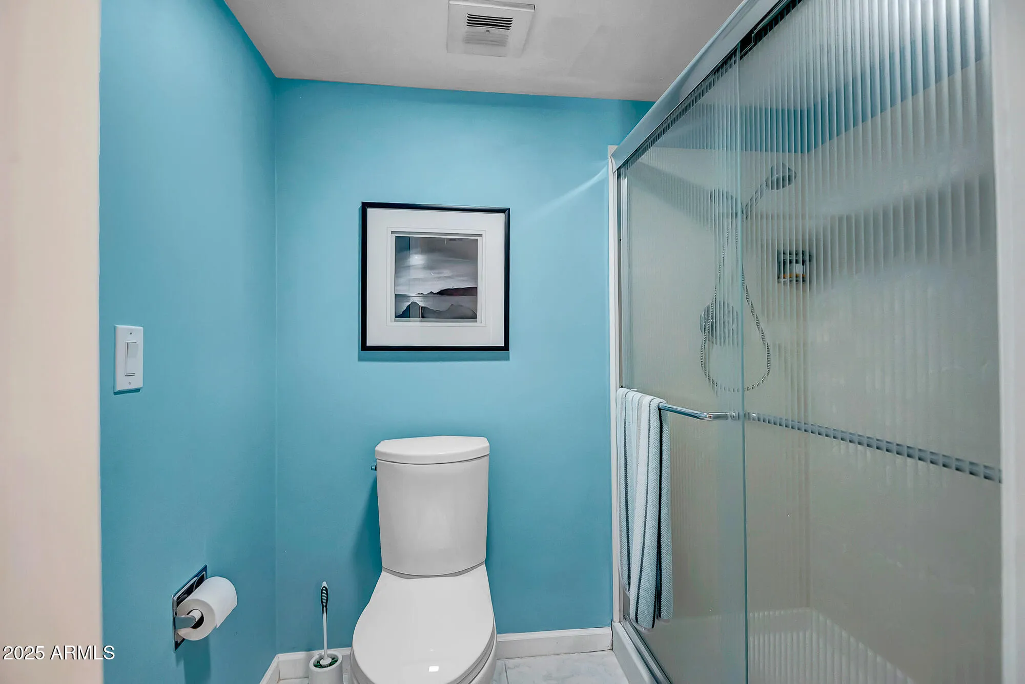 Property Slideshow image 20 of 37 | 110 e piping rock rd, Phoenix, AZ, 85022